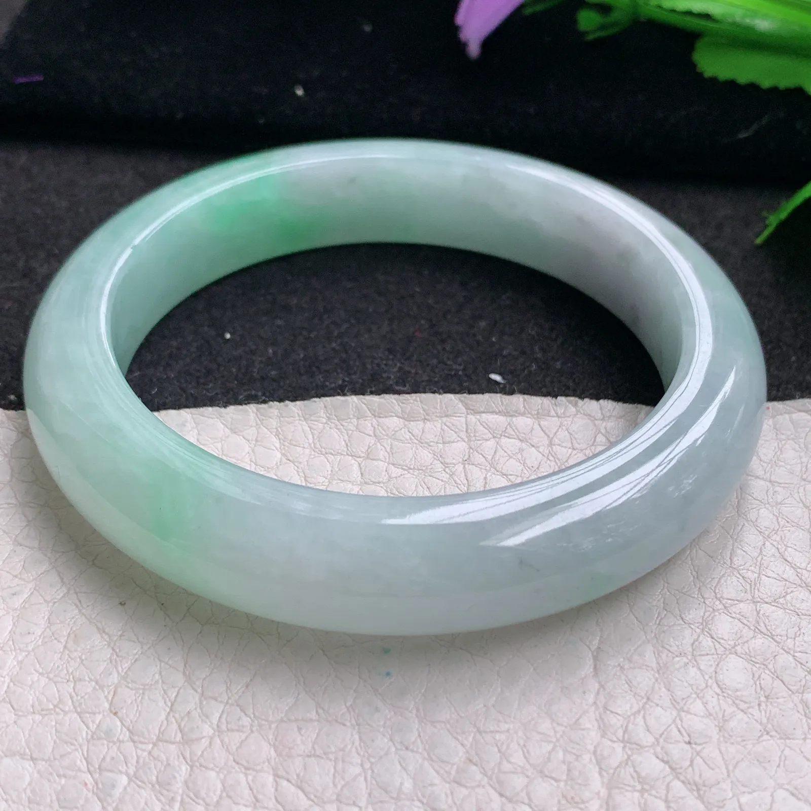 nr实拍57.3*12*9平安镯 缅甸翡翠精美飘绿宽边玉手镯 玉手环