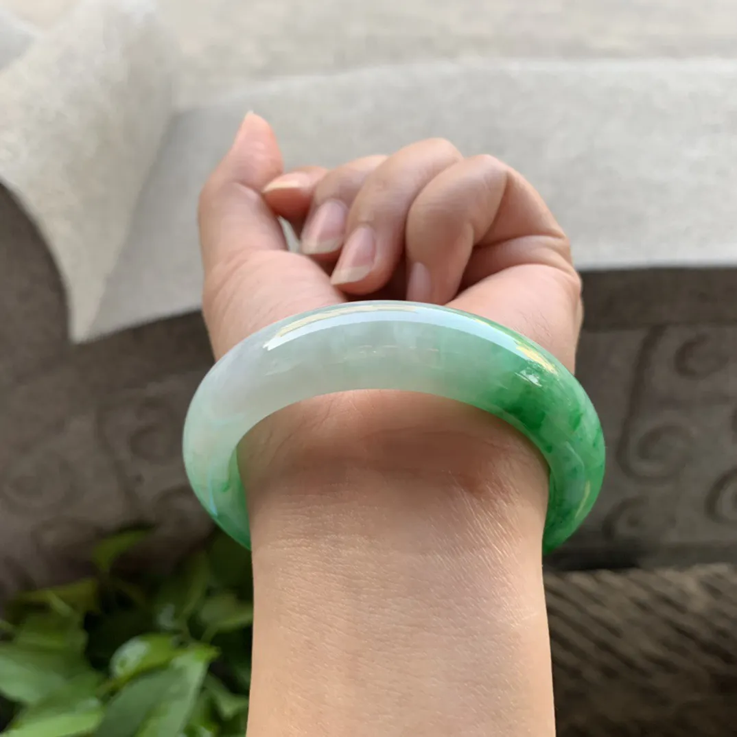 圈口54.8-14.3-9 【辣绿正圈手镯】正圈54 55可戴