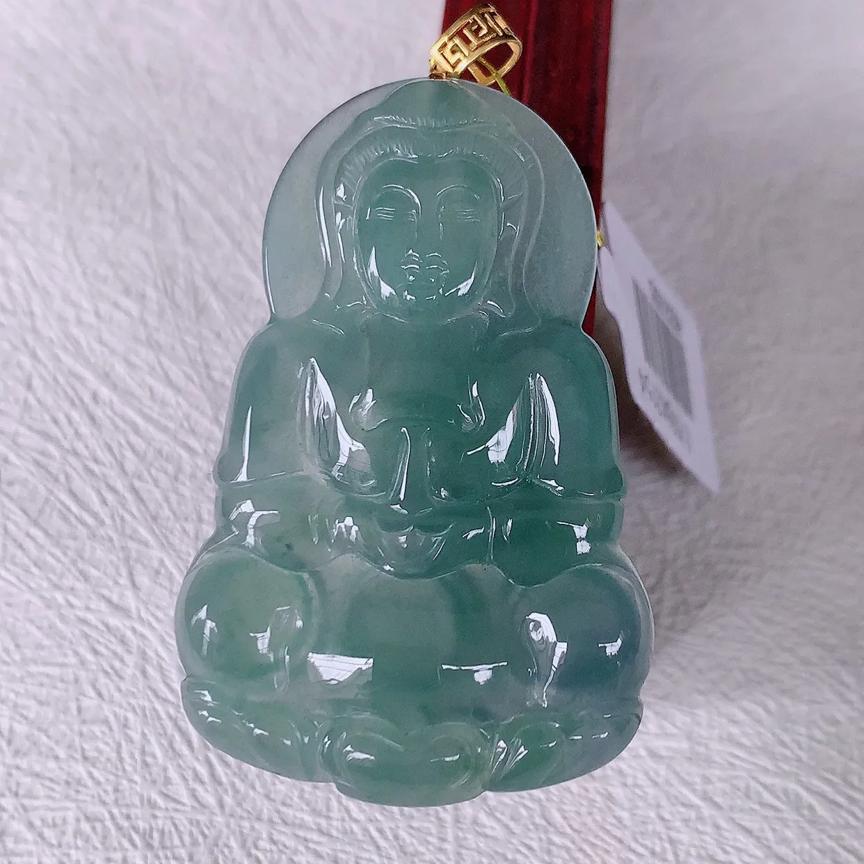 18K金镶嵌冰种满色翡翠观音菩萨吊坠，赐福翡翠观音，观音面相端庄，品相佳，佩戴气质！#35.19