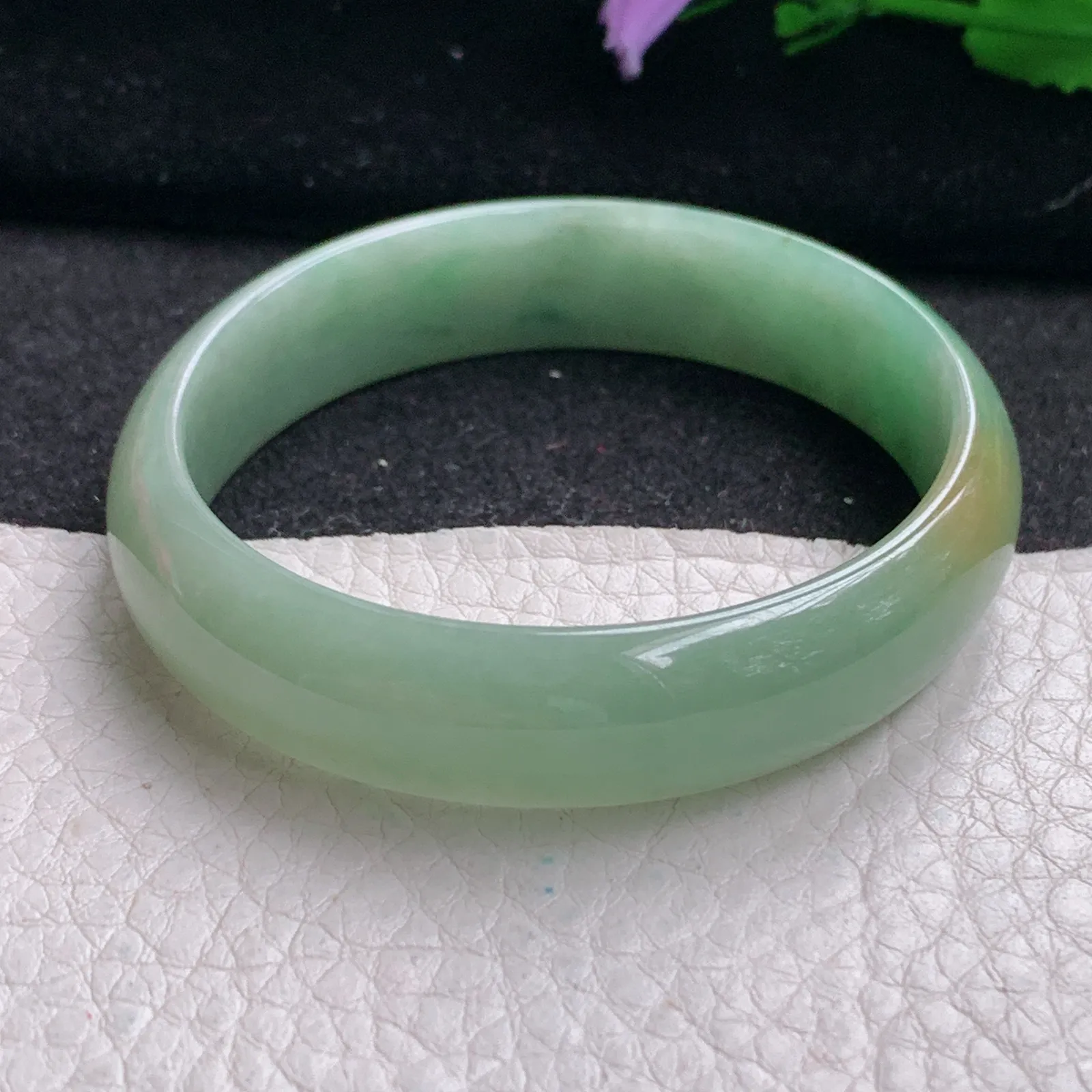 ee实拍56*52*12.2*5.2贵妃镯 缅甸翡翠精美黄加绿细润椭形玉手镯 玉手环