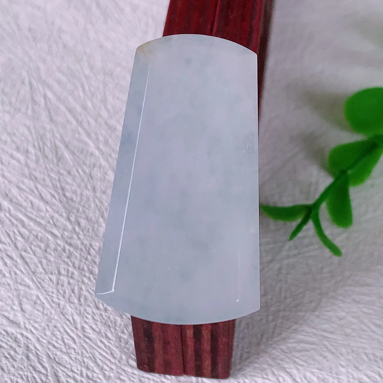 自然光实拍，水润翡翠平安无事牌吊坠，平平安安，无事牌翠色灵动，佩戴平安时尚！#42.19