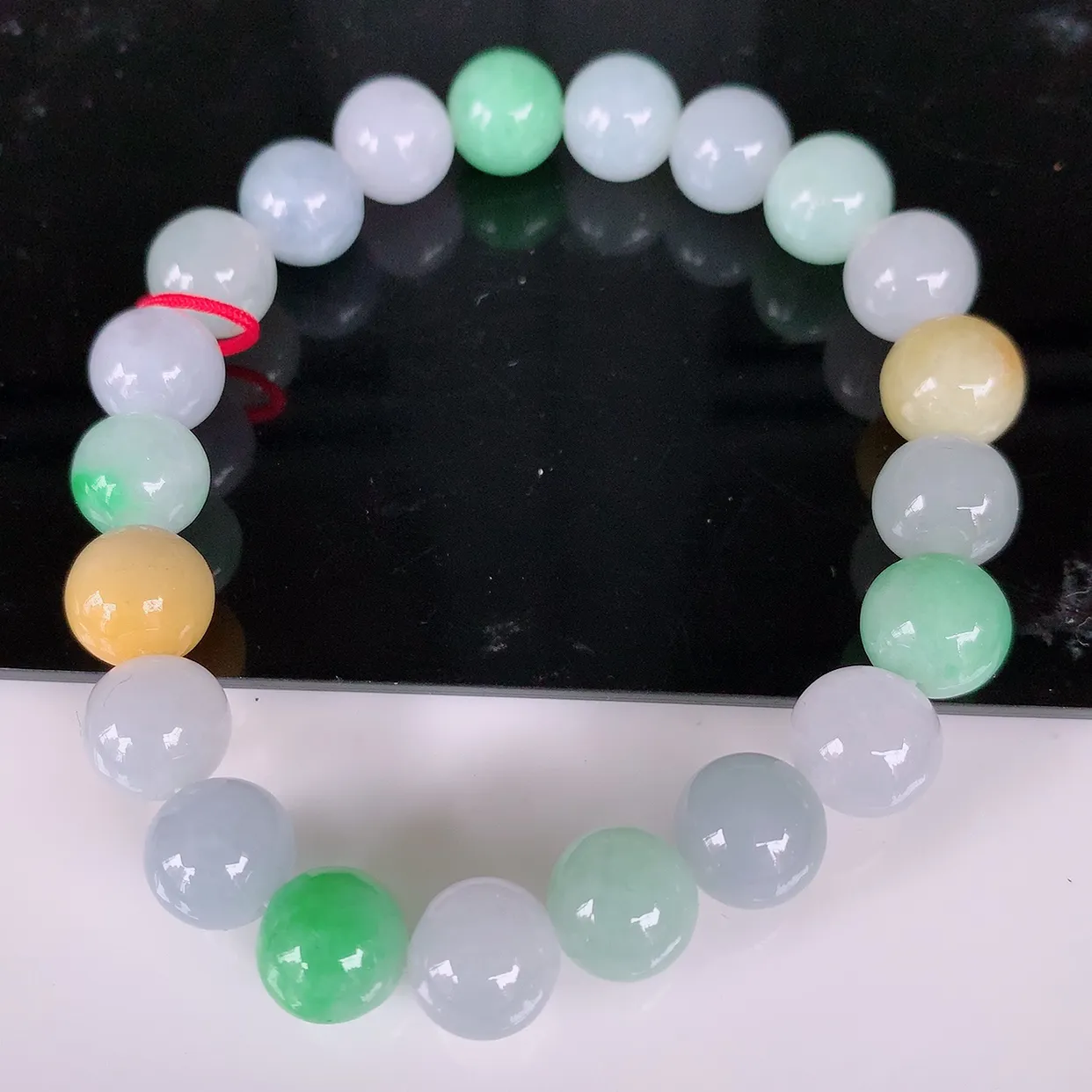 自然光实拍，冰润多宝翡翠手链，多彩翡翠手串，颜色丰富，料子细腻，高档大气，自戴送礼佳品！#46.19取一尺寸9.5