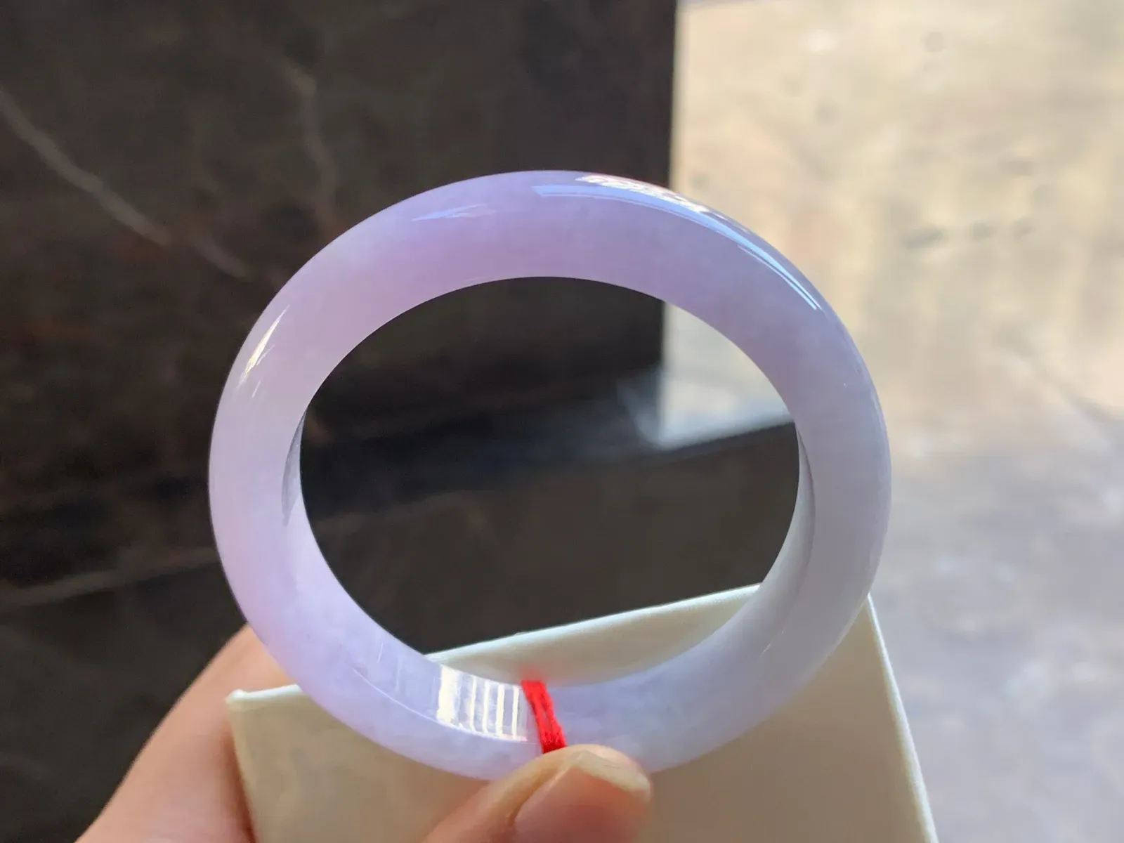 53.5-12.4-8.3

紫罗兰手镯^_^玉质温润 细腻