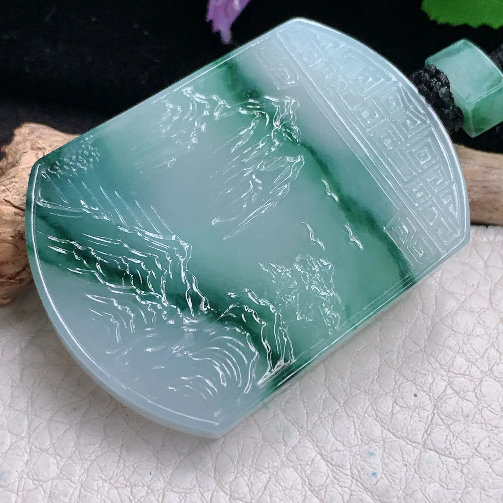 yl实拍1*37.8*5.6缅甸翡翠精雕冰飘花山水 大好河山玉吊坠 玉挂坠