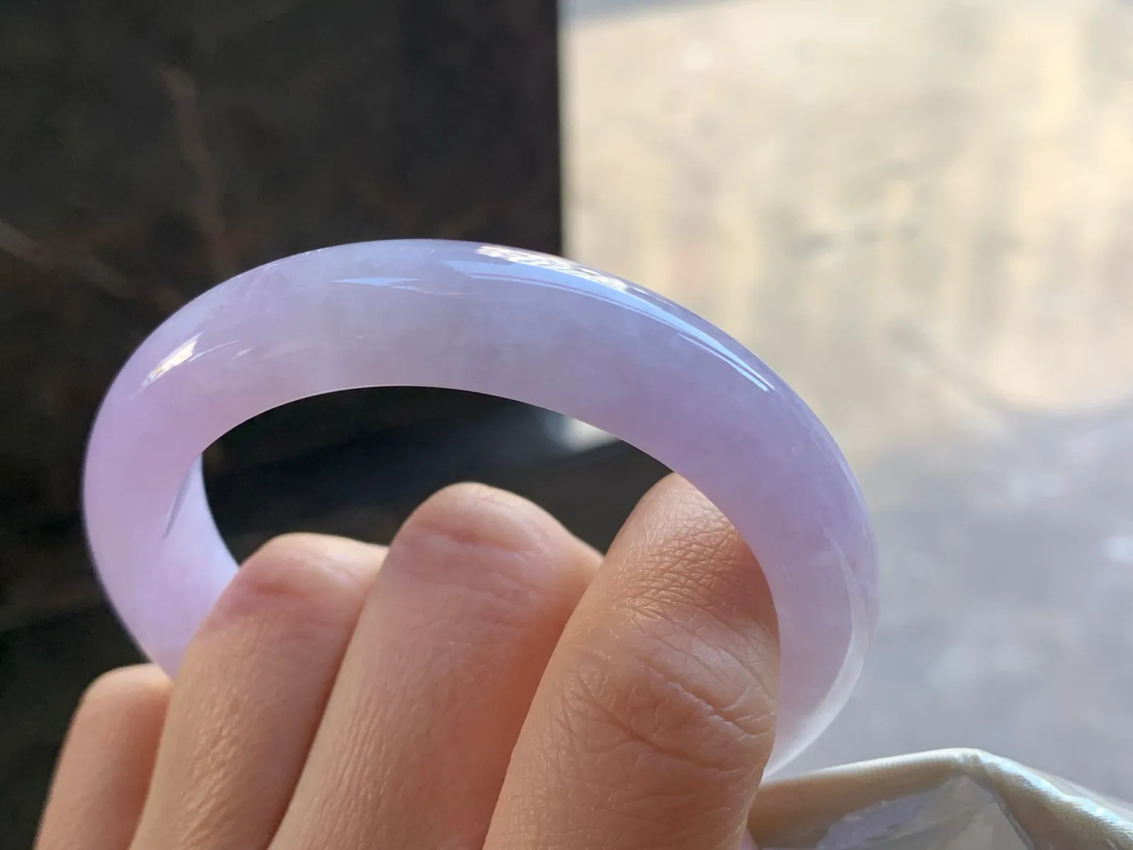 53.5-12.4-8.3

紫罗兰手镯^_^玉质温润 细腻