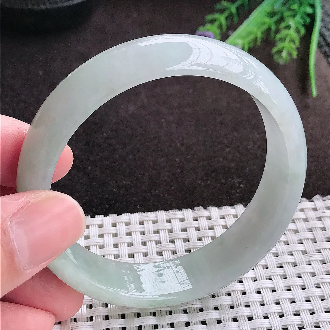 实拍A货翡翠58/15.8/7.2老坑秀气冰润轮胎手镯宽边翡翠玉镯女款