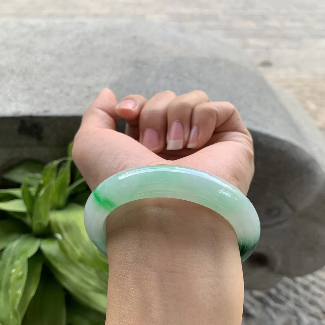 小圈口53.5-11.4-8.9 【辣阳绿正圈手镯】正圈53 54可戴