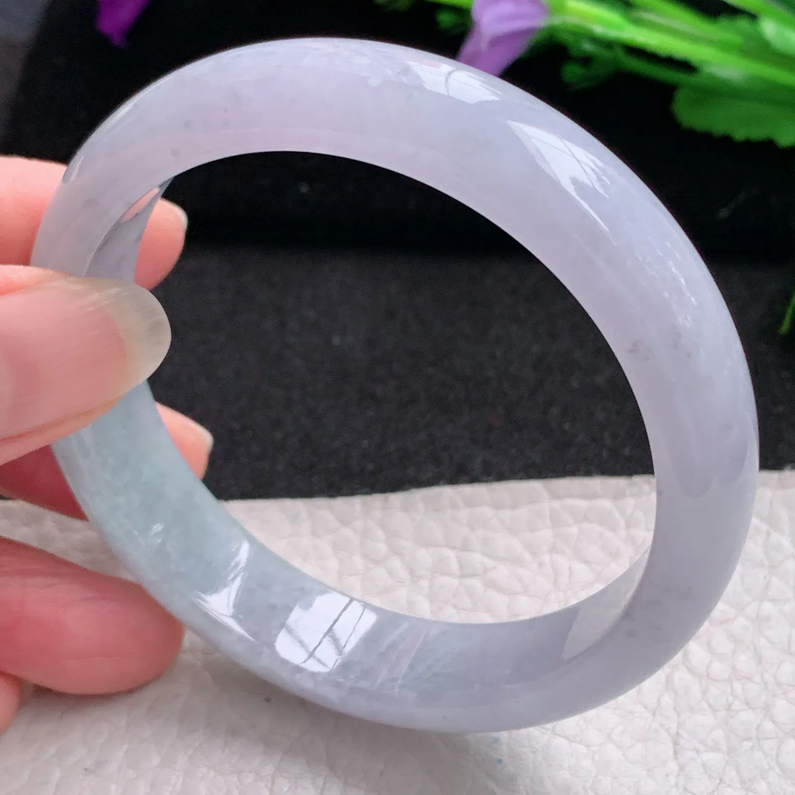 js实拍57*13.6*7.2平安镯 缅甸翡翠精美春带彩宽边玉手镯 玉手环