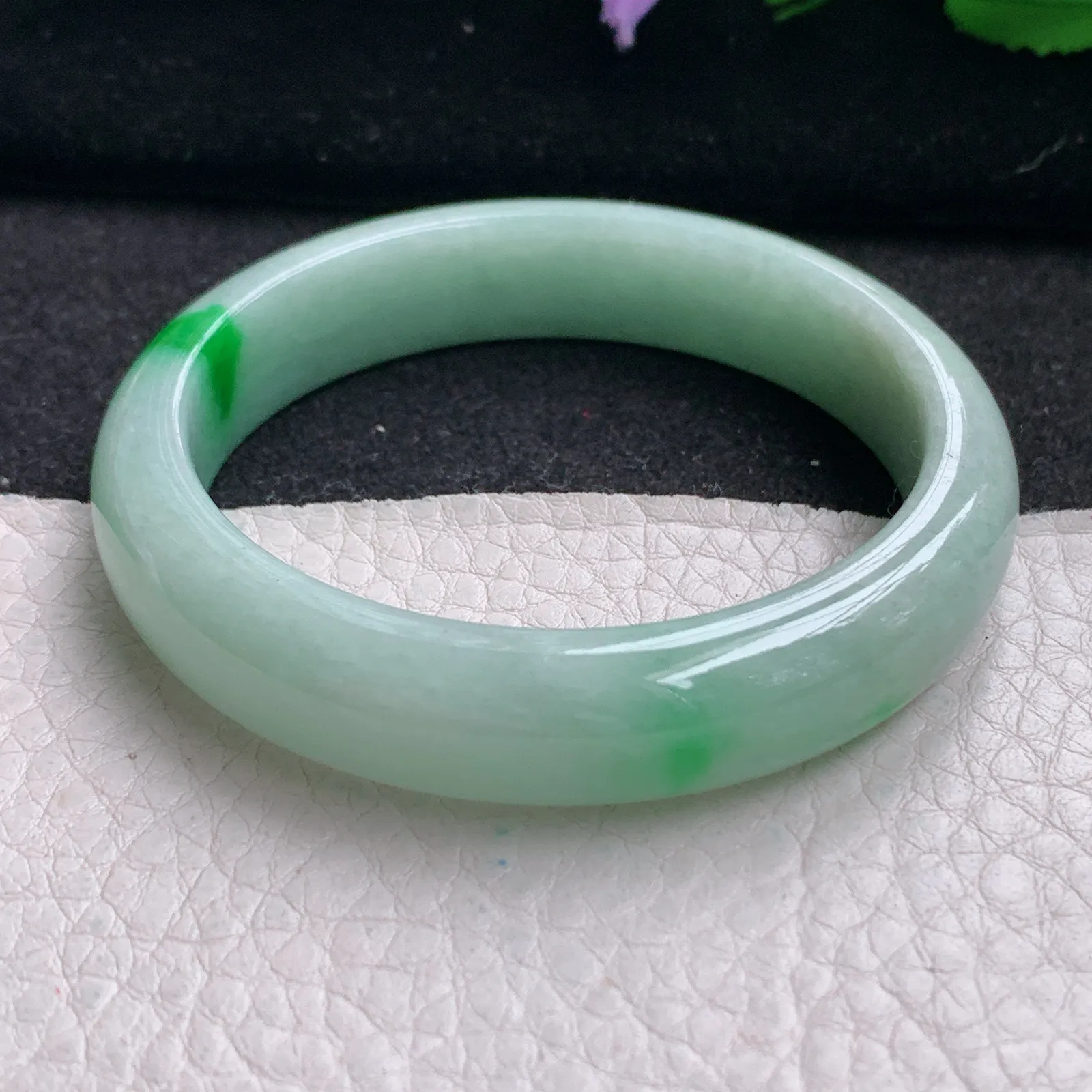 xx小圈口50.8*11.6*7.2平安镯 缅甸翡翠精美飘阳绿宽边玉手镯 玉手环