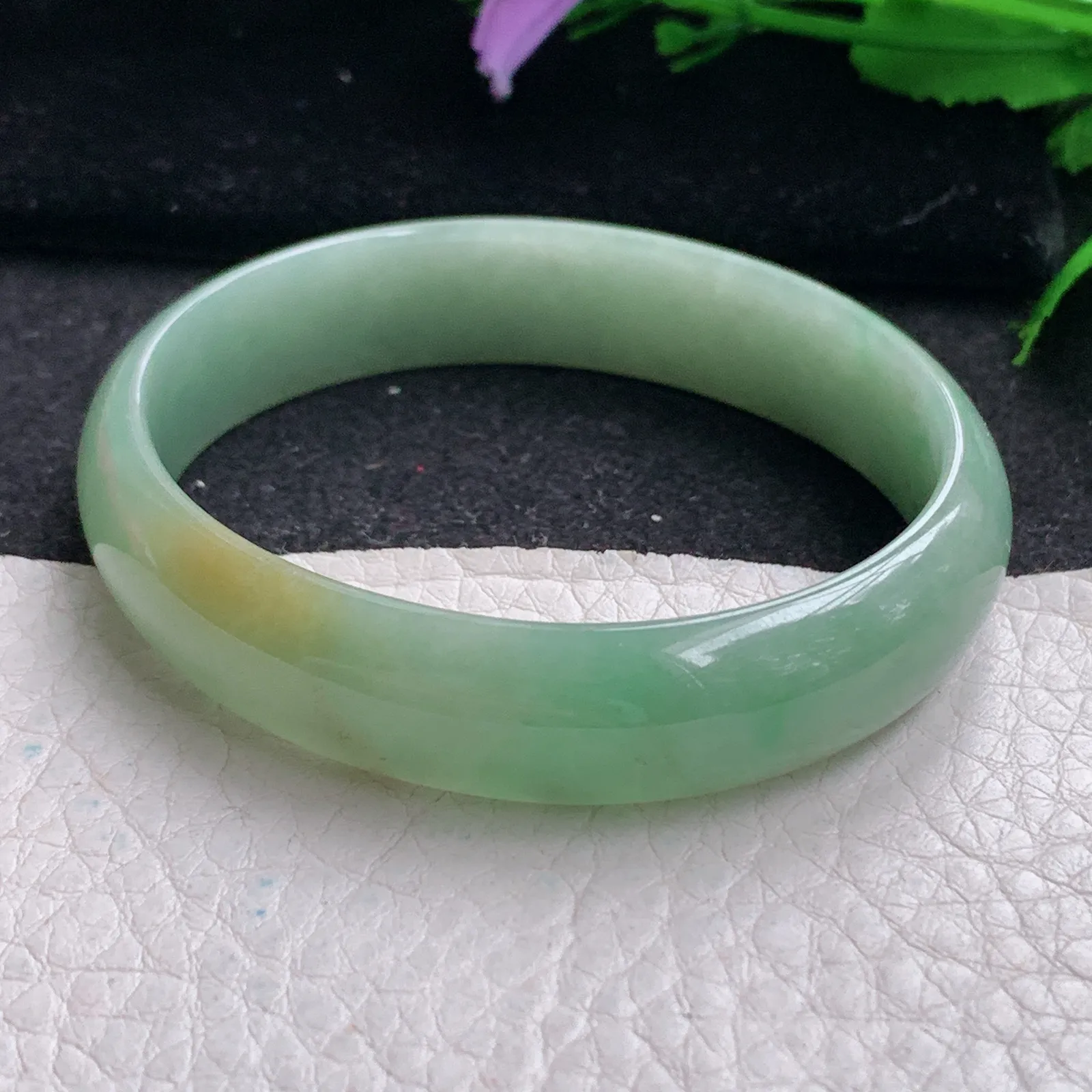 ee实拍56*52*12.2*5.2贵妃镯 缅甸翡翠精美黄加绿细润椭形玉手镯 玉手环