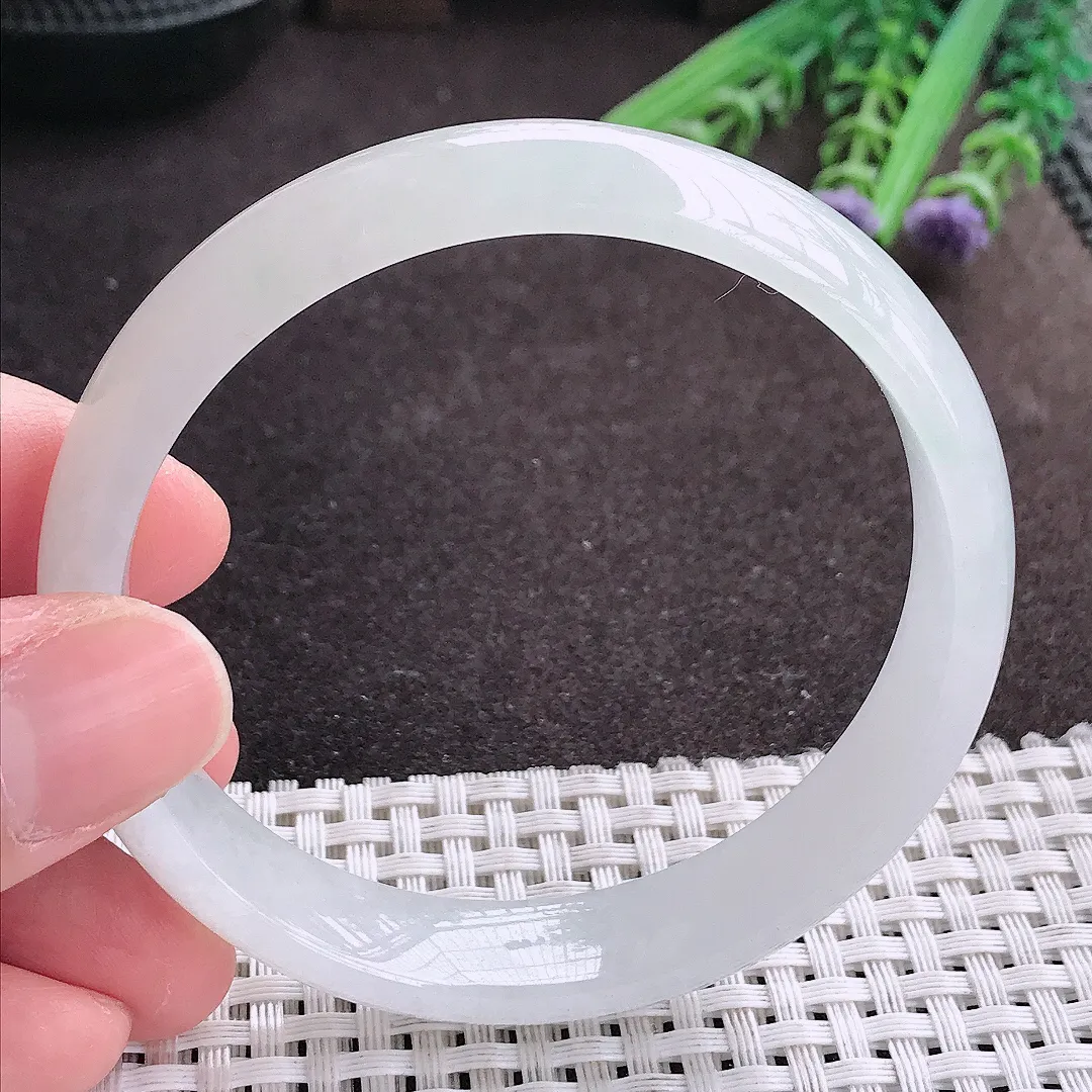 实拍A货翡翠59/13.1/6.3老坑冰透起胶月光白手镯宽边翡翠玉镯女款