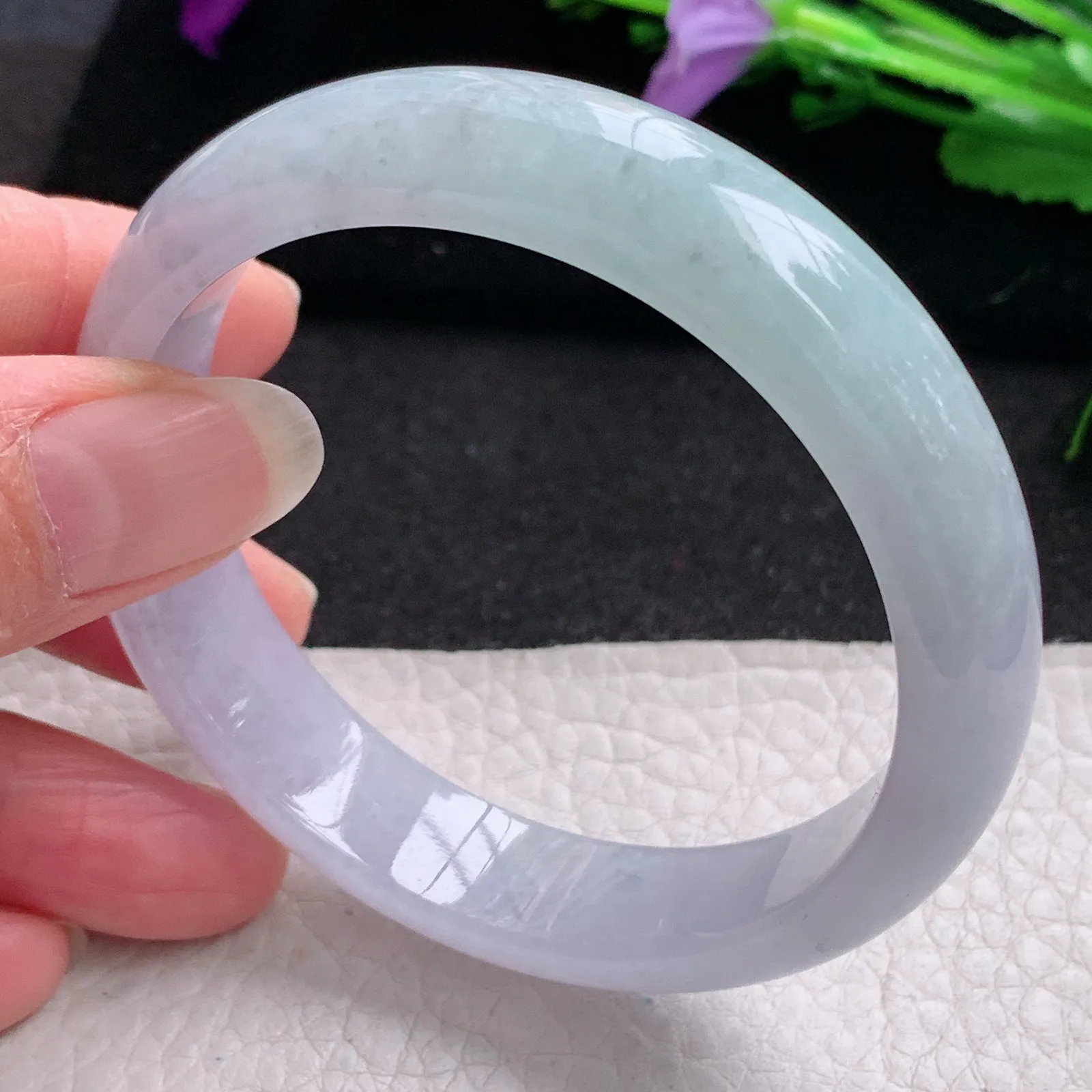 js实拍57*13.6*7.2平安镯 缅甸翡翠精美春带彩宽边玉手镯 玉手环