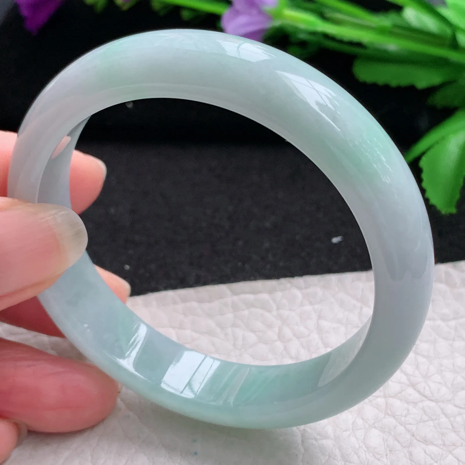 nr实拍54.6*13*7平安镯 缅甸翡翠手镯精美淡绿宽边玉镯子 玉手环