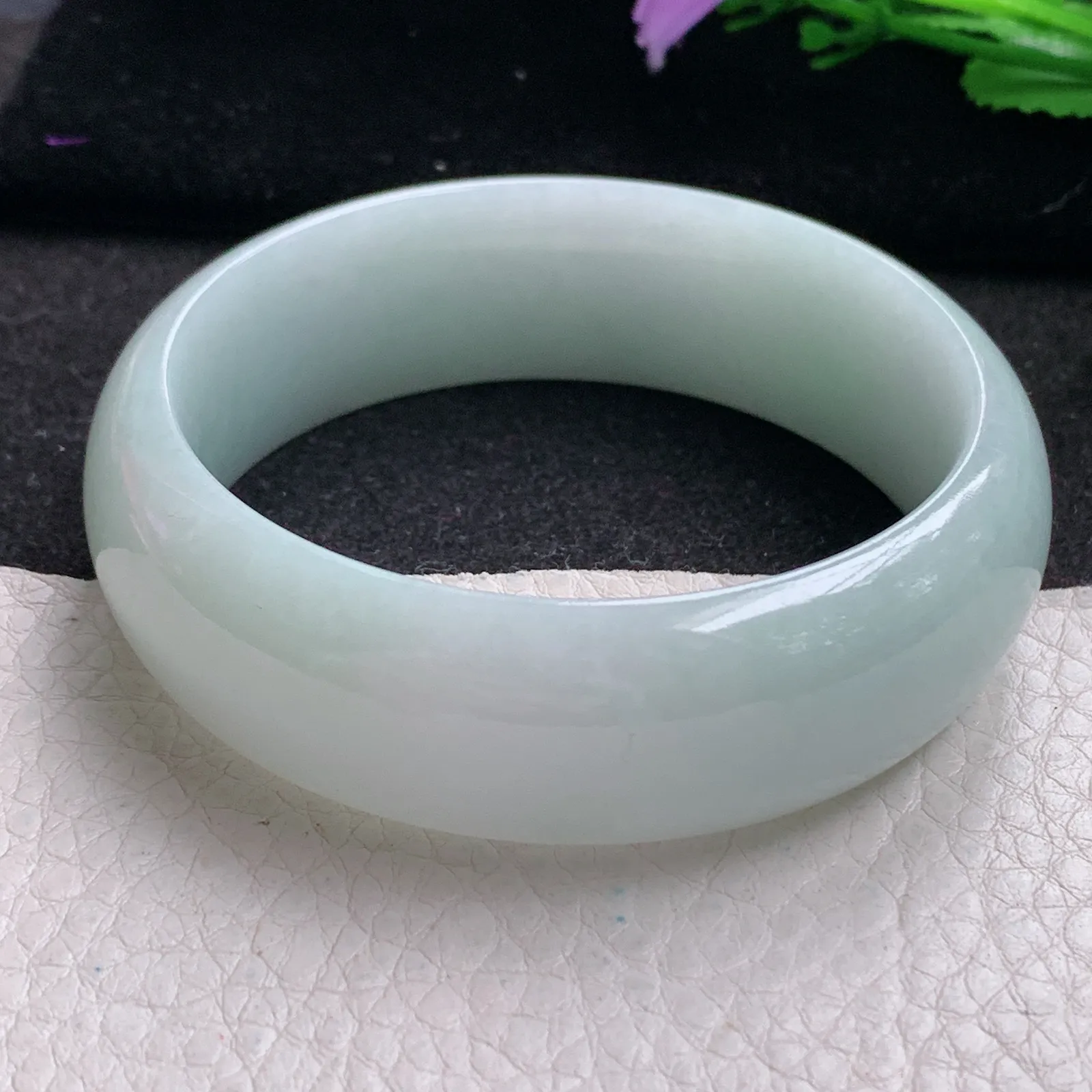 js稀有宽度55*19.8*8轮胎镯 缅甸翡翠精美浅绿大气宽边玉手镯 玉手环