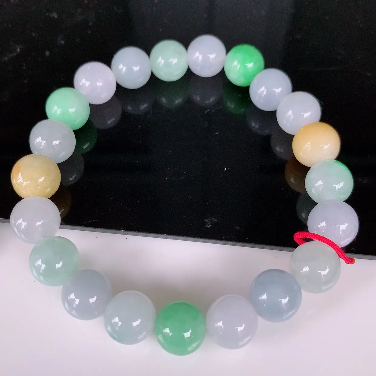 自然光实拍，冰润多宝翡翠手链，多彩翡翠手串，颜色丰富，料子细腻，高档大气，自戴送礼佳品！#46.19取一尺寸9.5