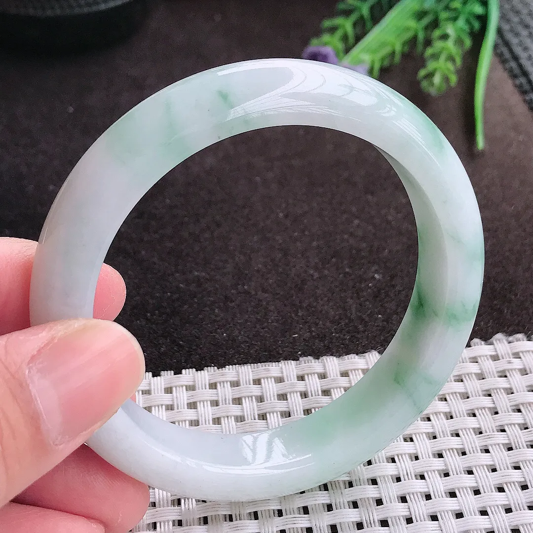 实拍A货翡翠55.5/12.5/8.5老坑秀气冰润飘花手镯宽边翡翠玉镯女款