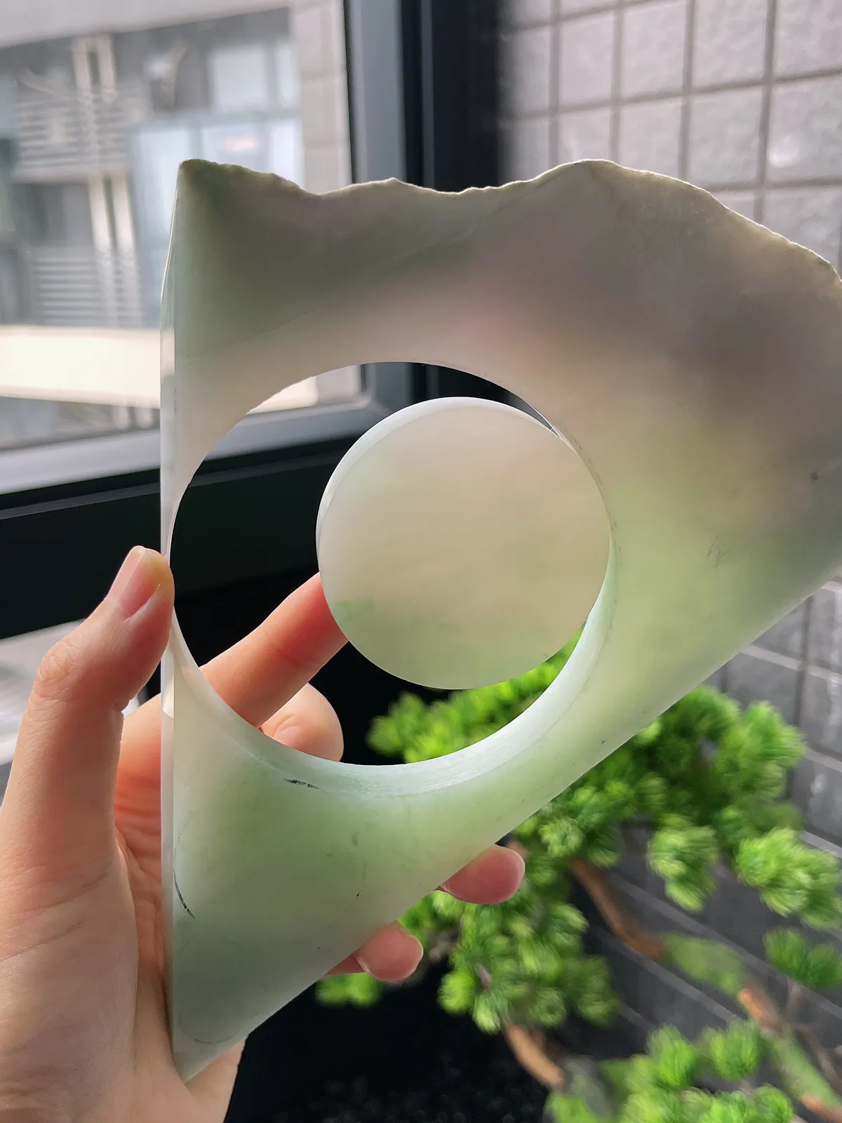 翡翠冰糯片料，很细腻