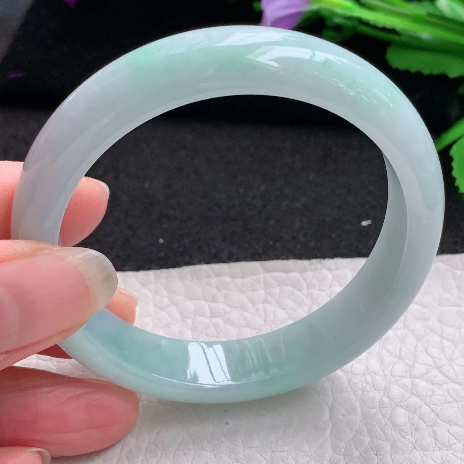 nr实拍54.6*13*7平安镯 缅甸翡翠手镯精美淡绿宽边玉镯子 玉手环