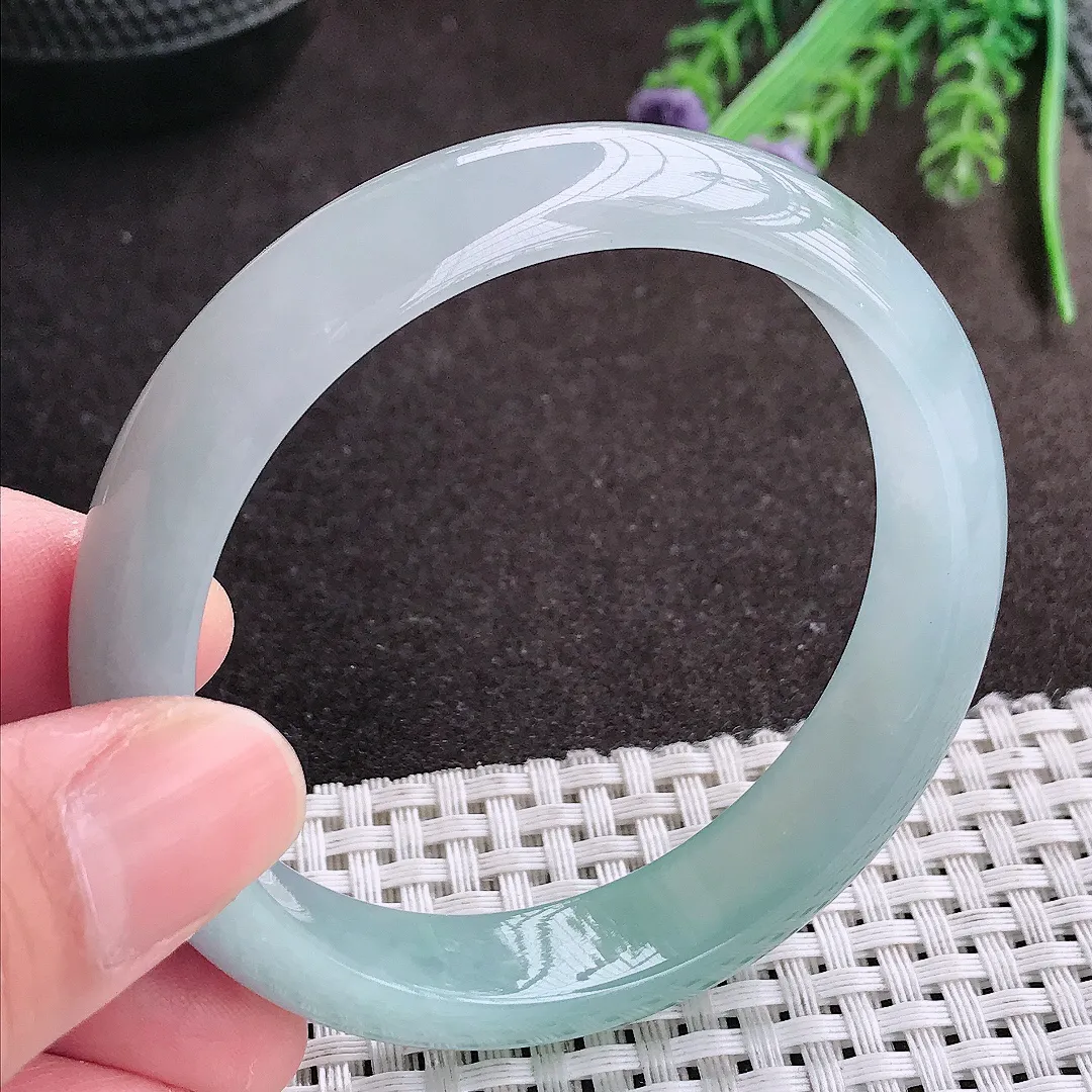 实拍A货翡翠57/12.8/7.3老坑冰胶果冻冰晴天空蓝手镯宽边翡翠玉镯女款