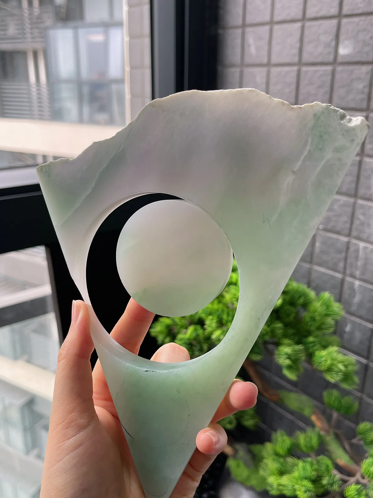 翡翠冰糯片料，很细腻