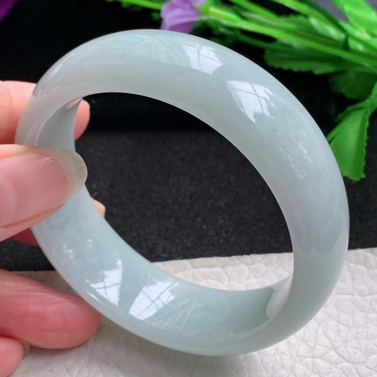 js稀有宽度55*19.8*8轮胎镯 缅甸翡翠精美浅绿大气宽边玉手镯 玉手环