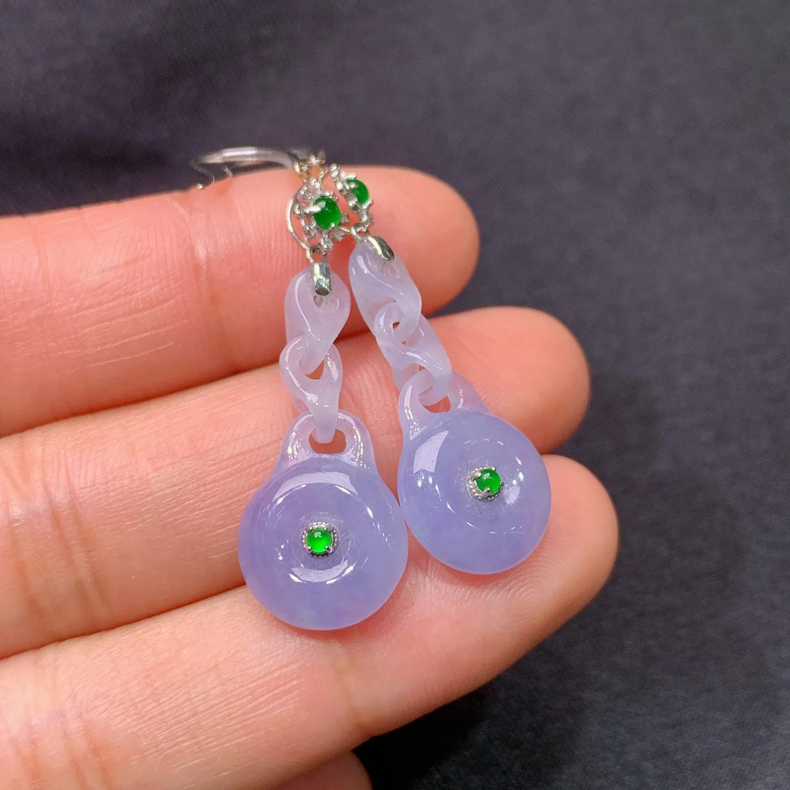 紫罗兰平安扣耳坠，18k金镶嵌，温润细腻，颜色鲜艳，Ls 尺寸24.4*11.2*4