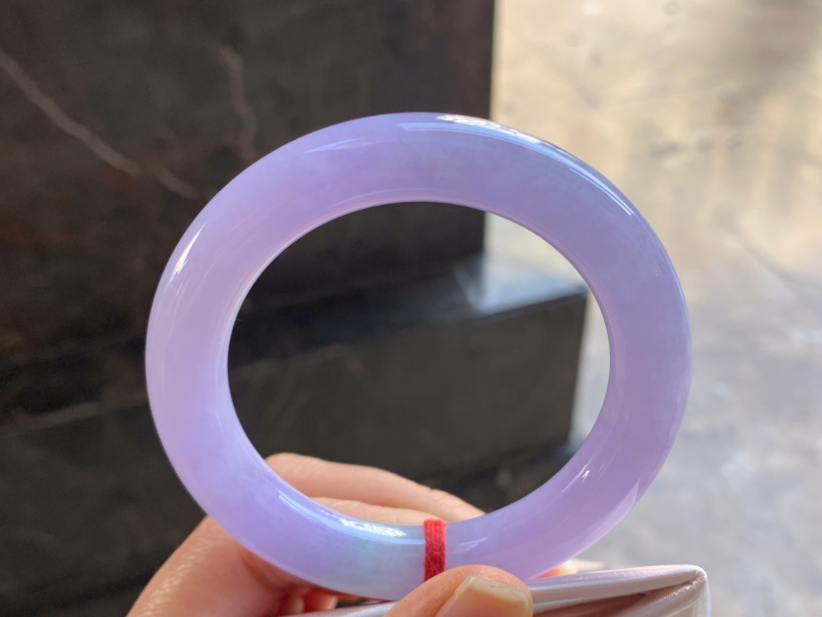 53.5-10.9

紫罗兰圆条手镯^_^鲜艳