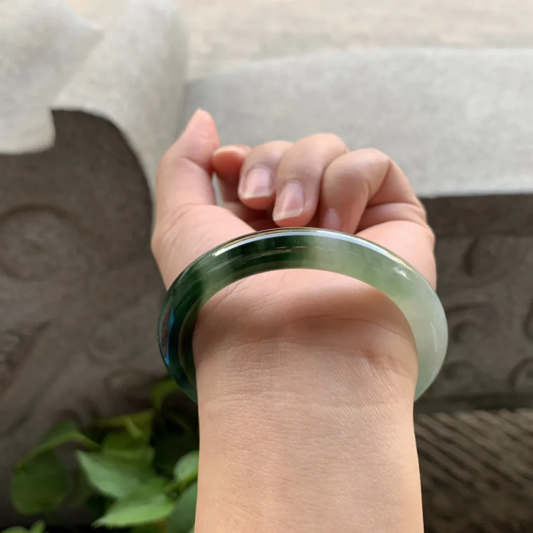 小圈口52.8-8.9 【油绿圆条手镯】圆条52 53可戴