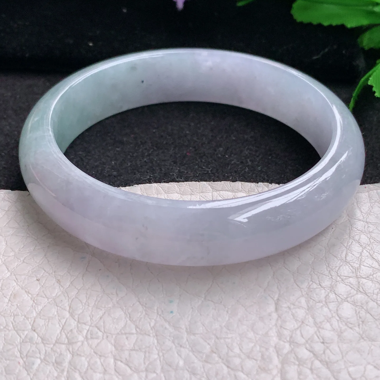 js实拍57*13.6*7.2平安镯 缅甸翡翠精美春带彩宽边玉手镯 玉手环