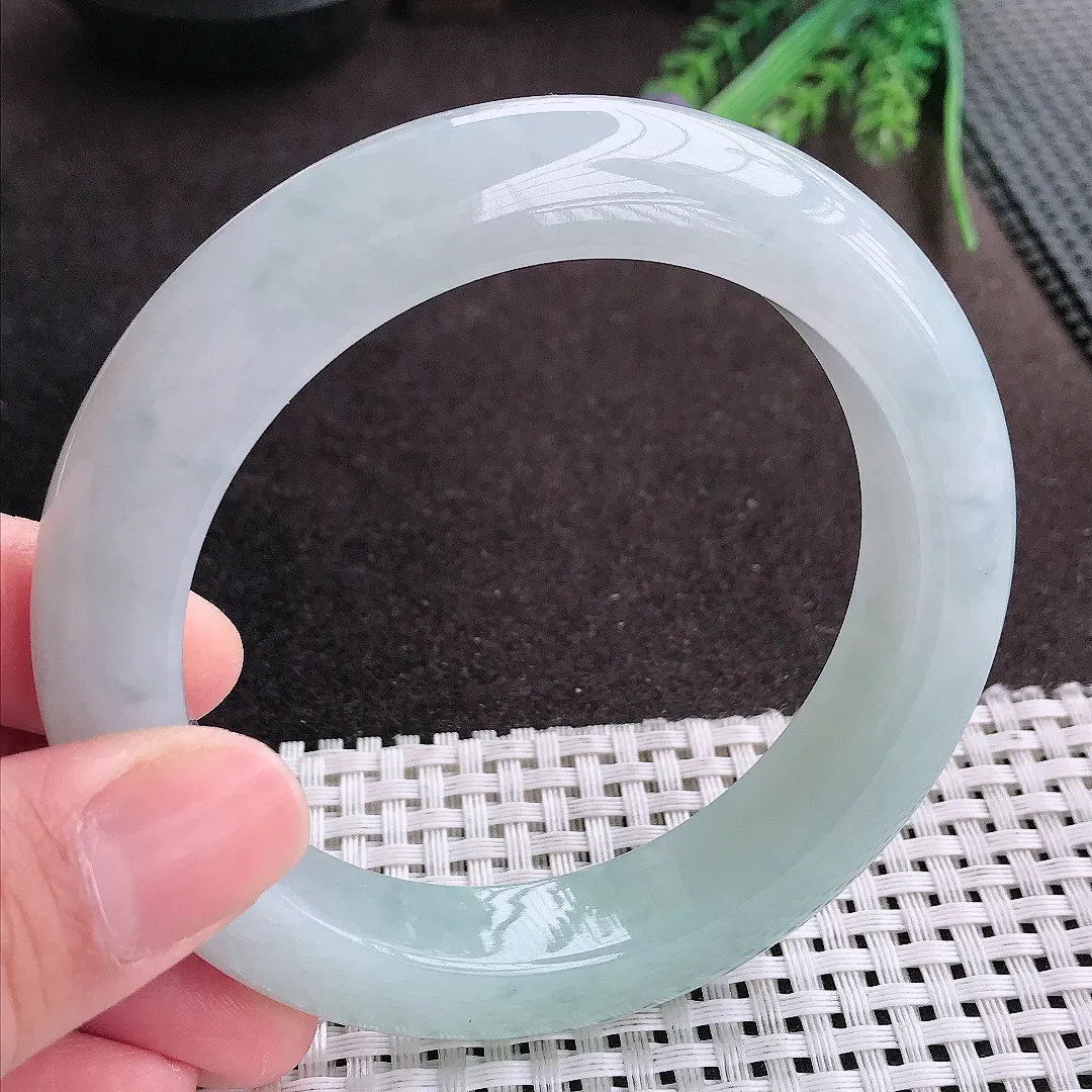 实拍A货翡翠60.5/13/10.8大圈口老坑冰润起胶冰晴厚装手镯宽边翡翠玉镯女款
