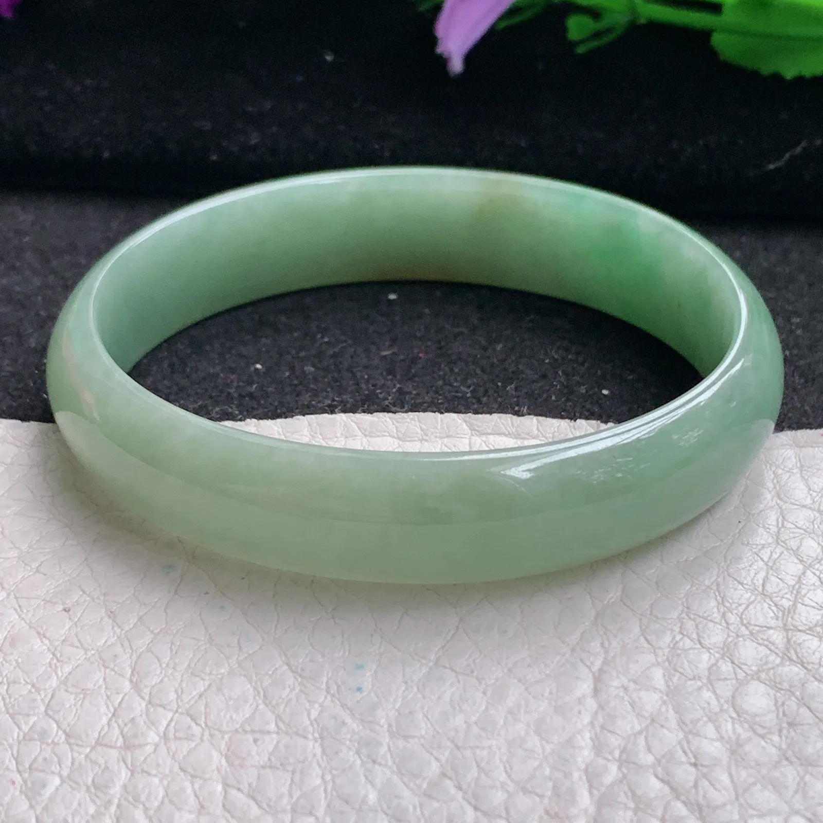 ee实拍56*52*12.2*5.2贵妃镯 缅甸翡翠精美黄加绿细润椭形玉手镯 玉手环