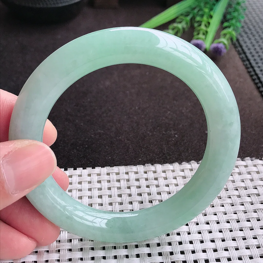 实拍A货翡翠57/11老坑秀气冰润满色冰晴圆条手镯翡翠玉镯女款