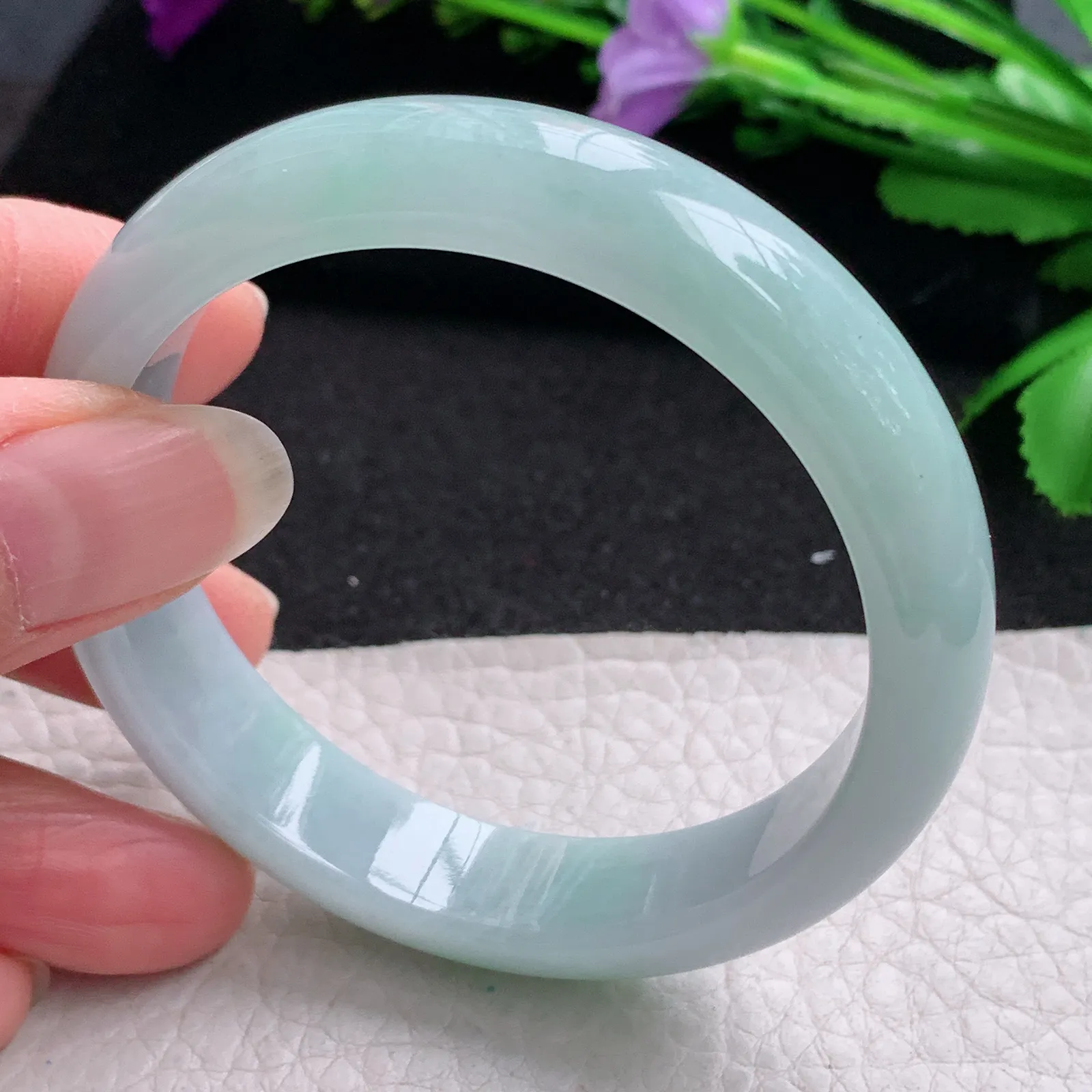 nr实拍54.6*13*7平安镯 缅甸翡翠手镯精美淡绿宽边玉镯子 玉手环