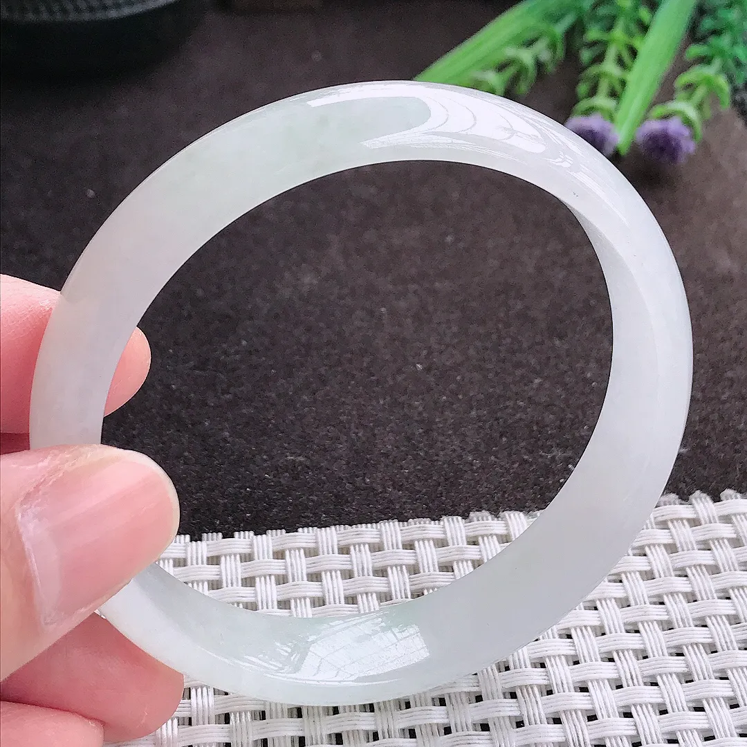 实拍A货翡翠59/13.1/6.3老坑冰透起胶月光白手镯宽边翡翠玉镯女款