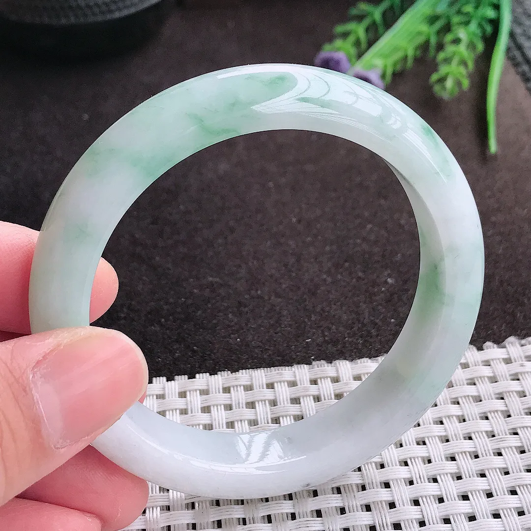 实拍A货翡翠55.5/12.5/8.5老坑秀气冰润飘花手镯宽边翡翠玉镯女款