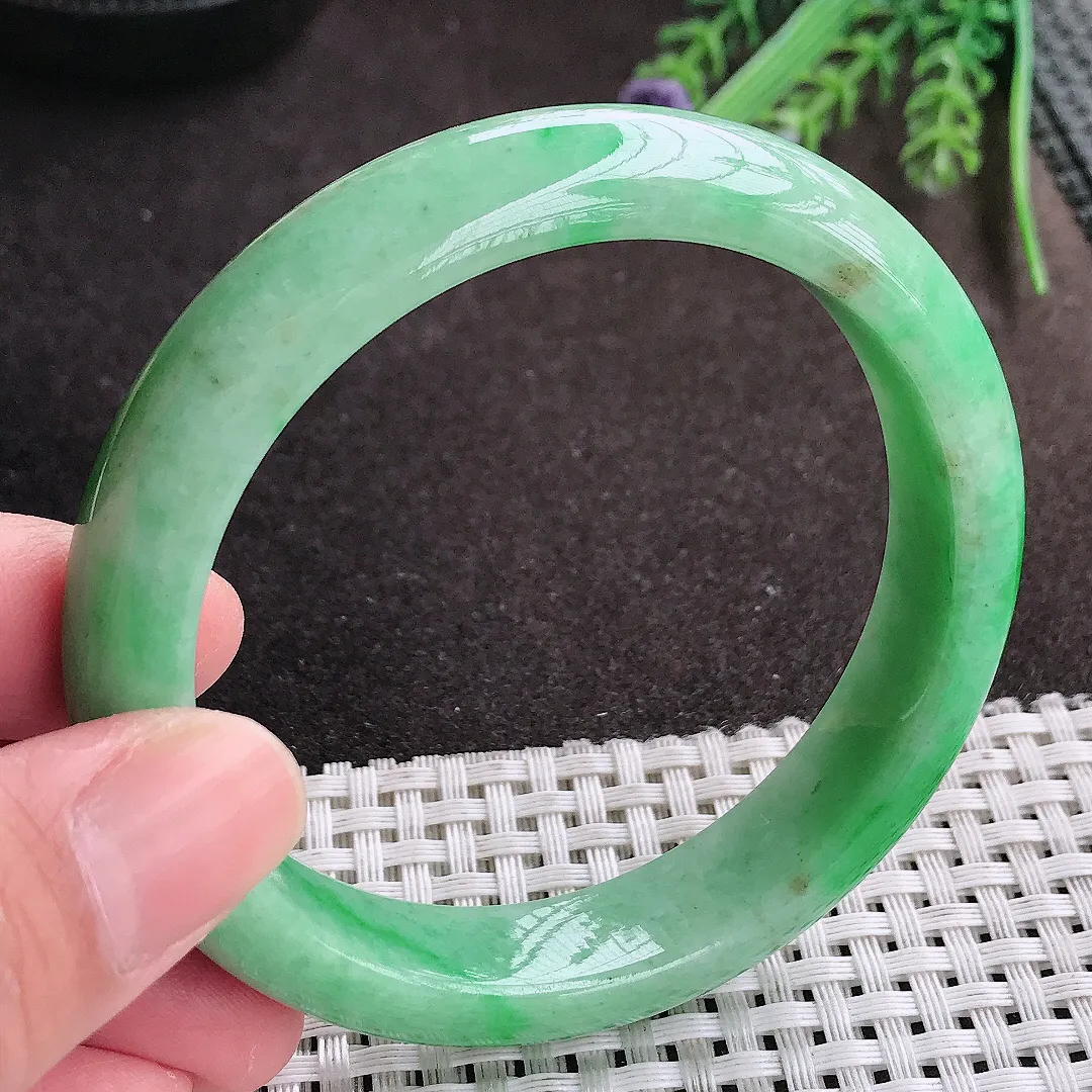 实拍A货翡翠58.8/12.8/8.4老坑精美满绿阳绿手镯宽边翡翠玉镯女款