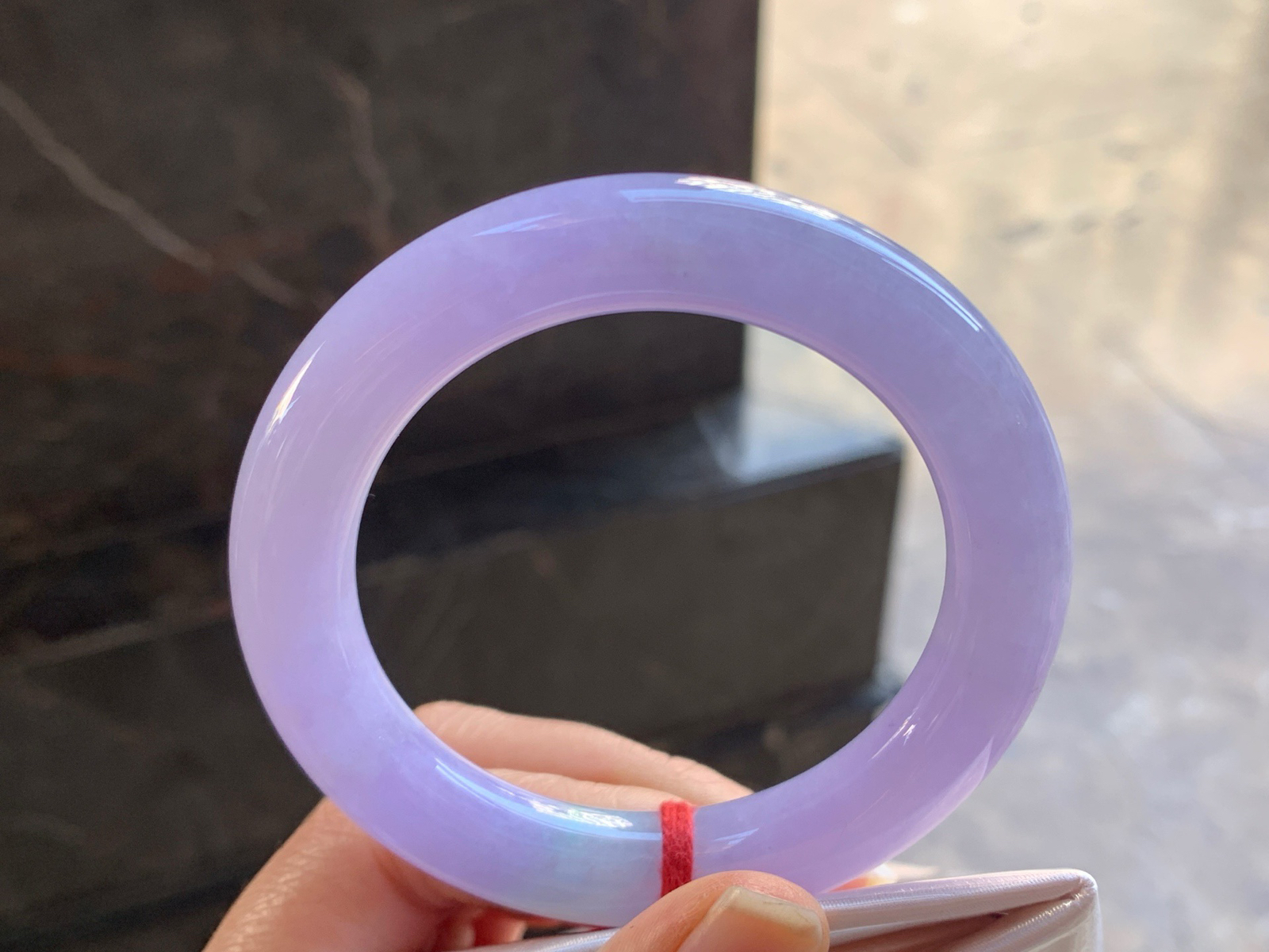 53.5-10.9

紫罗兰圆条手镯^_^鲜艳