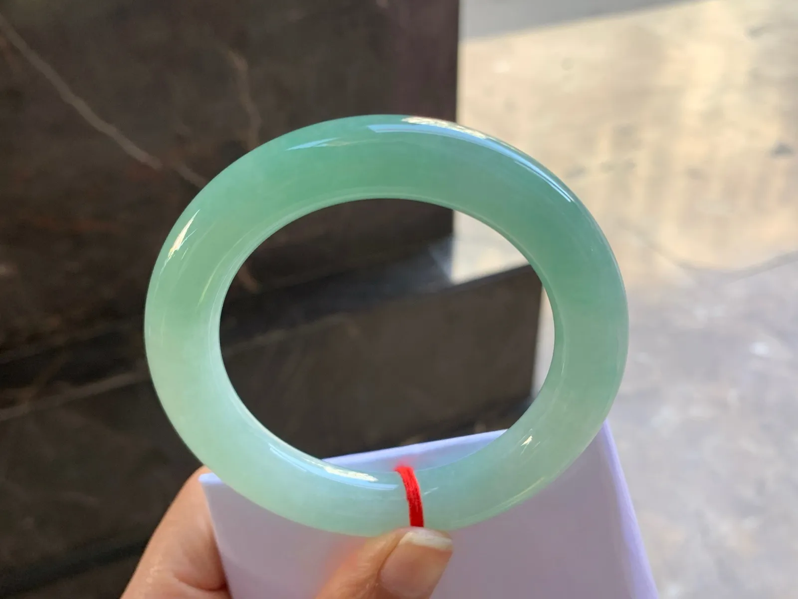 56-12.3

晴绿圆条手镯^_^清新