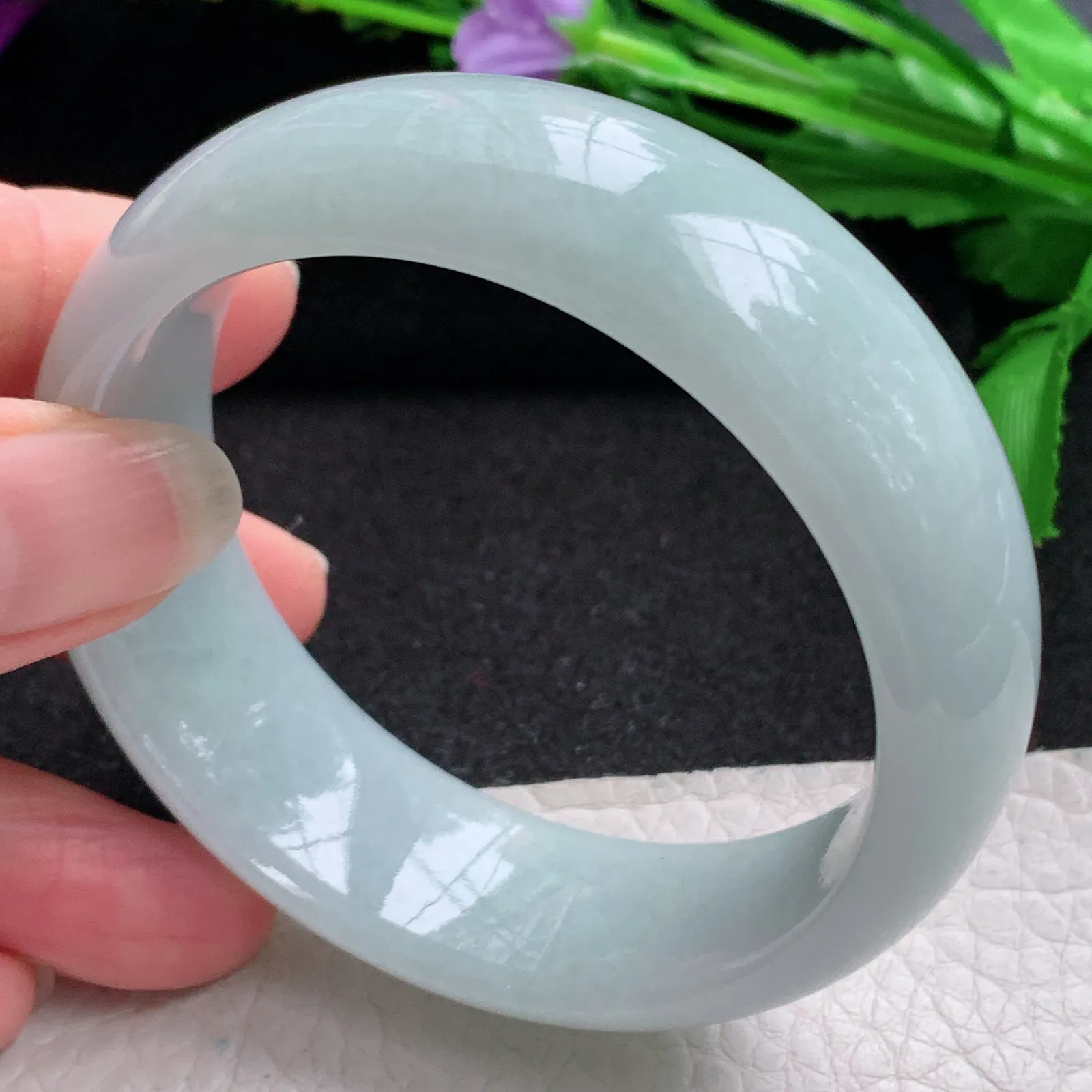 js稀有宽度55*19.8*8轮胎镯 缅甸翡翠精美浅绿大气宽边玉手镯 玉手环