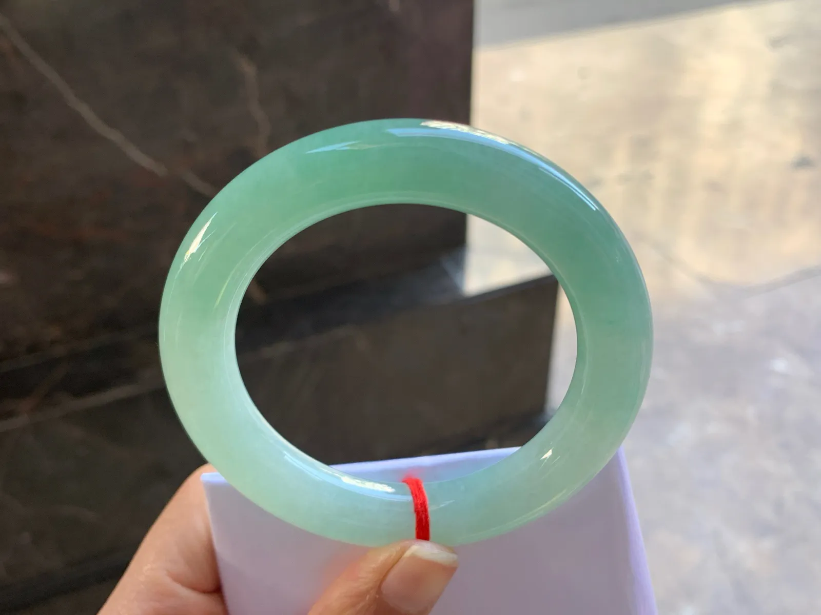 56-12.3

晴绿圆条手镯^_^清新