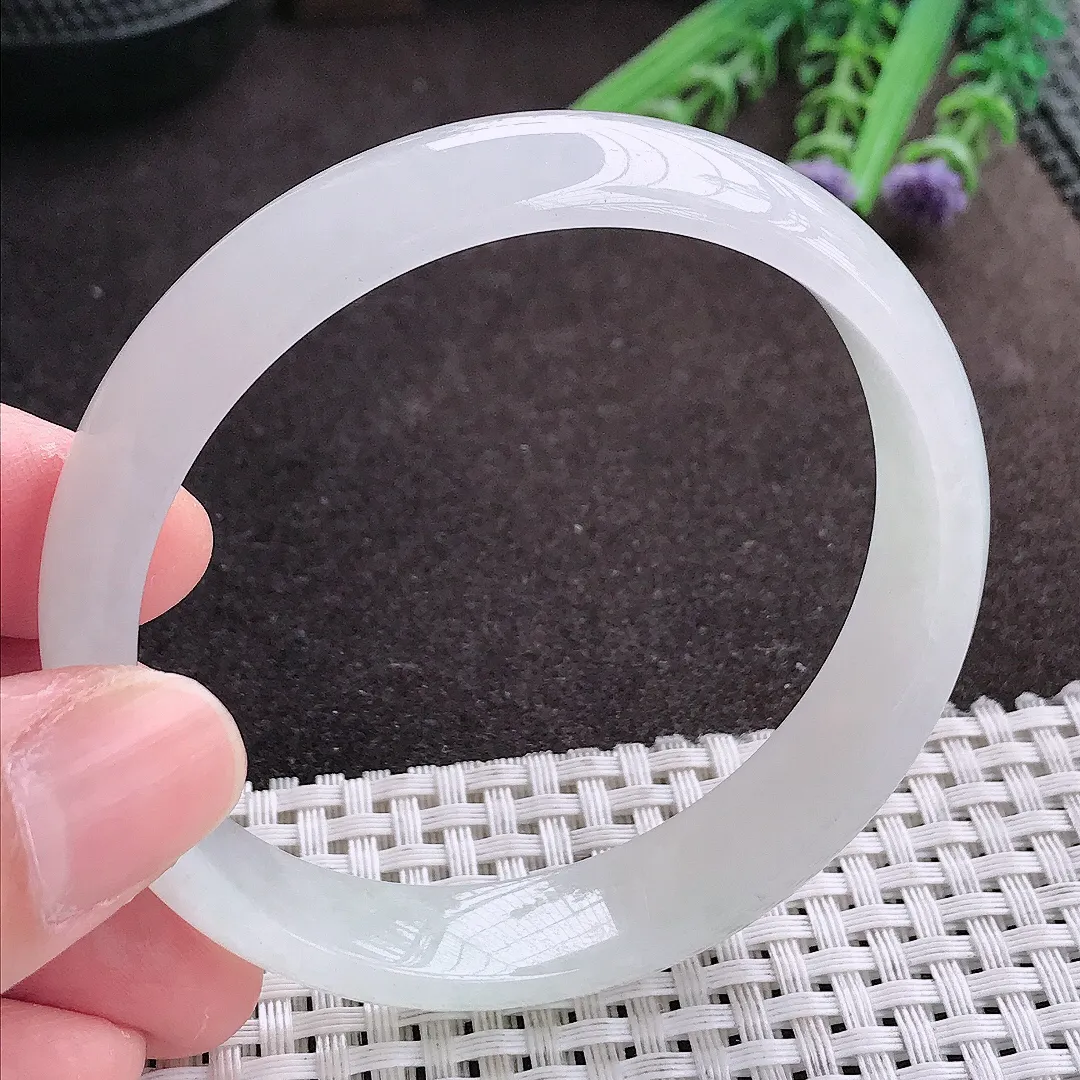 实拍A货翡翠59/13.1/6.3老坑冰透起胶月光白手镯宽边翡翠玉镯女款