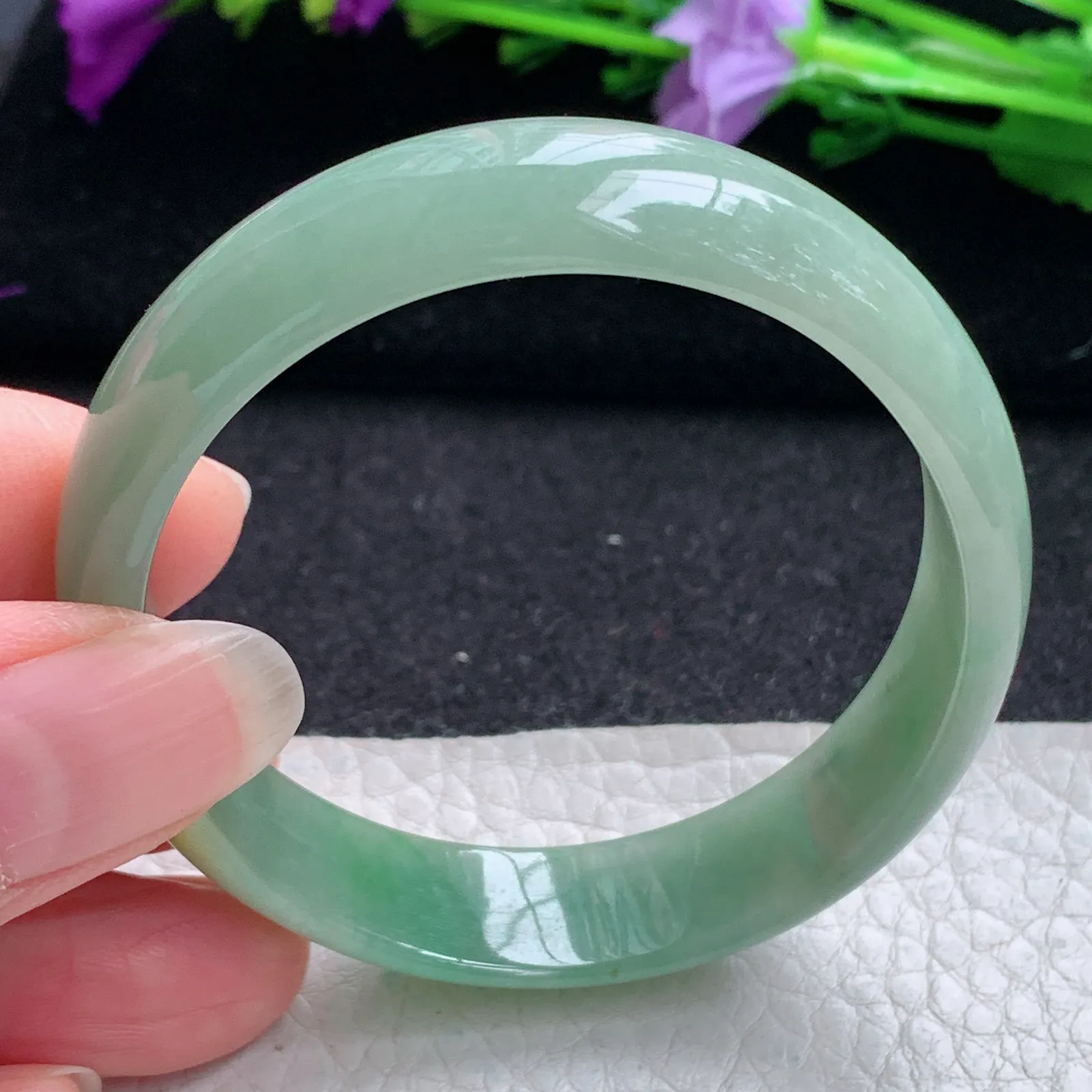 ee实拍56*52*12.2*5.2贵妃镯 缅甸翡翠精美黄加绿细润椭形玉手镯 玉手环