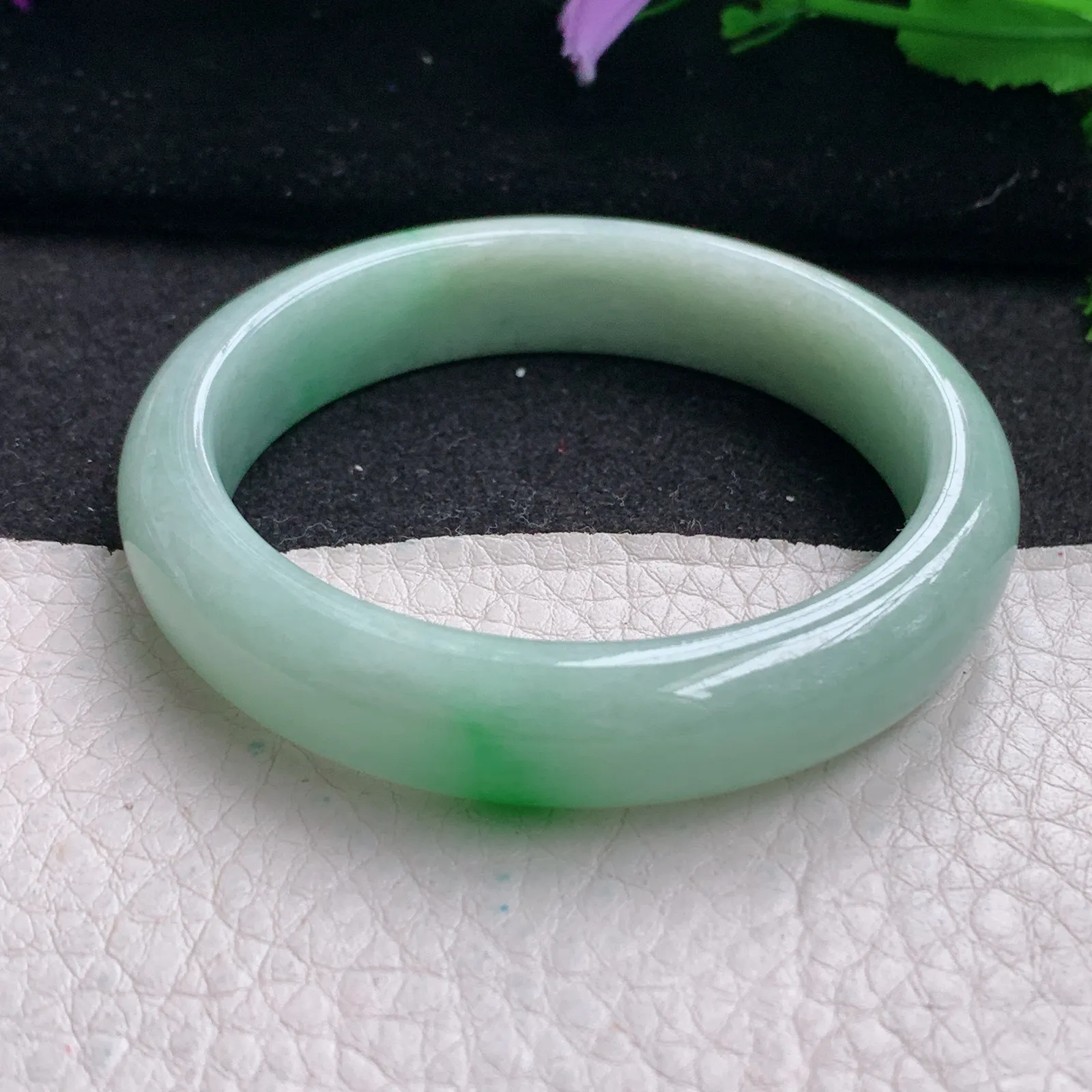 xx小圈口50.8*11.6*7.2平安镯 缅甸翡翠精美飘阳绿宽边玉手镯 玉手环
