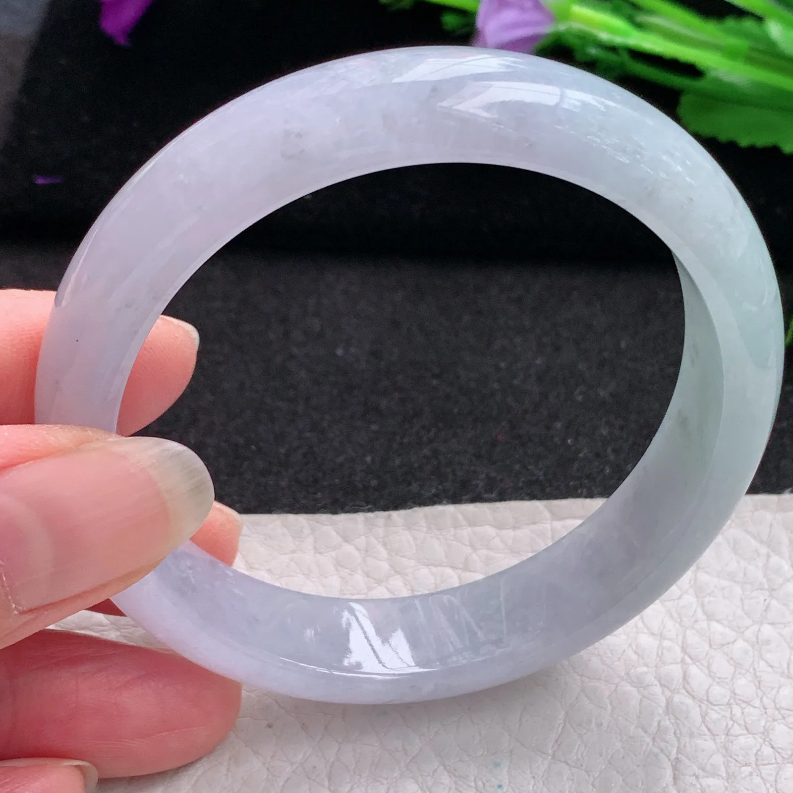 js实拍57*13.6*7.2平安镯 缅甸翡翠精美春带彩宽边玉手镯 玉手环