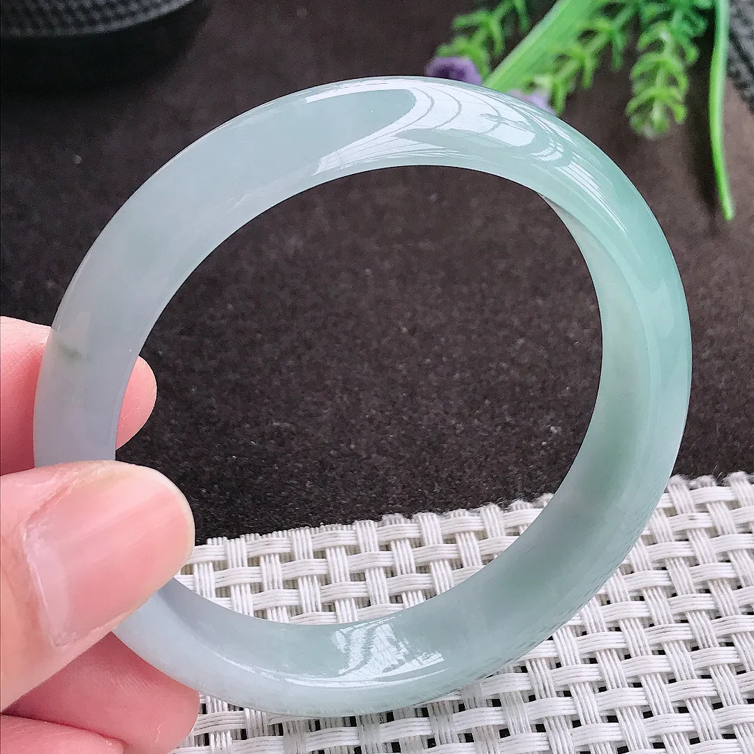 实拍A货翡翠57/12.8/7.3老坑冰胶果冻冰晴天空蓝手镯宽边翡翠玉镯女款