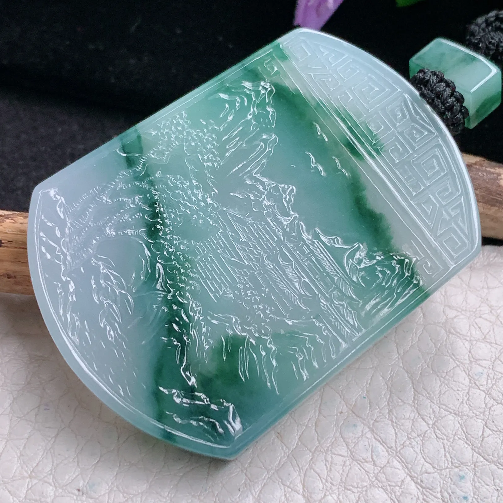 yl实拍1*37.8*5.6缅甸翡翠精雕冰飘花山水 大好河山玉吊坠 玉挂坠