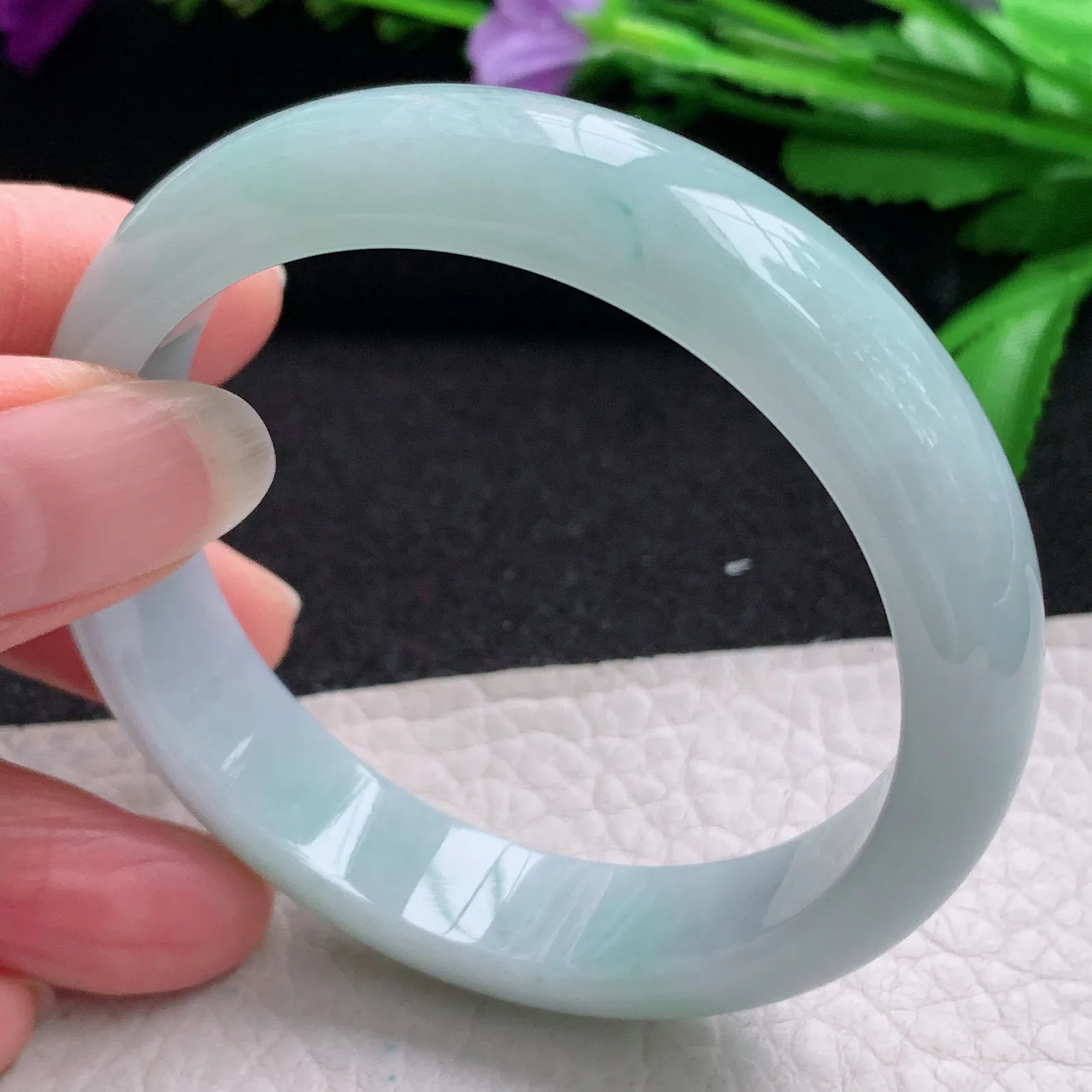 nr实拍54.6*13*7平安镯 缅甸翡翠手镯精美淡绿宽边玉镯子 玉手环