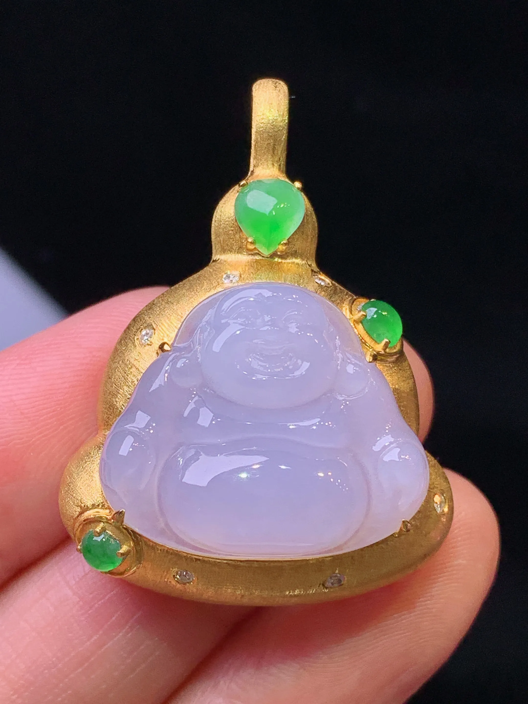 18k金钻镶嵌淡紫罗兰佛公吊坠 玉质细腻 色泽清新艳丽 整体尺寸37.7*27.6*12