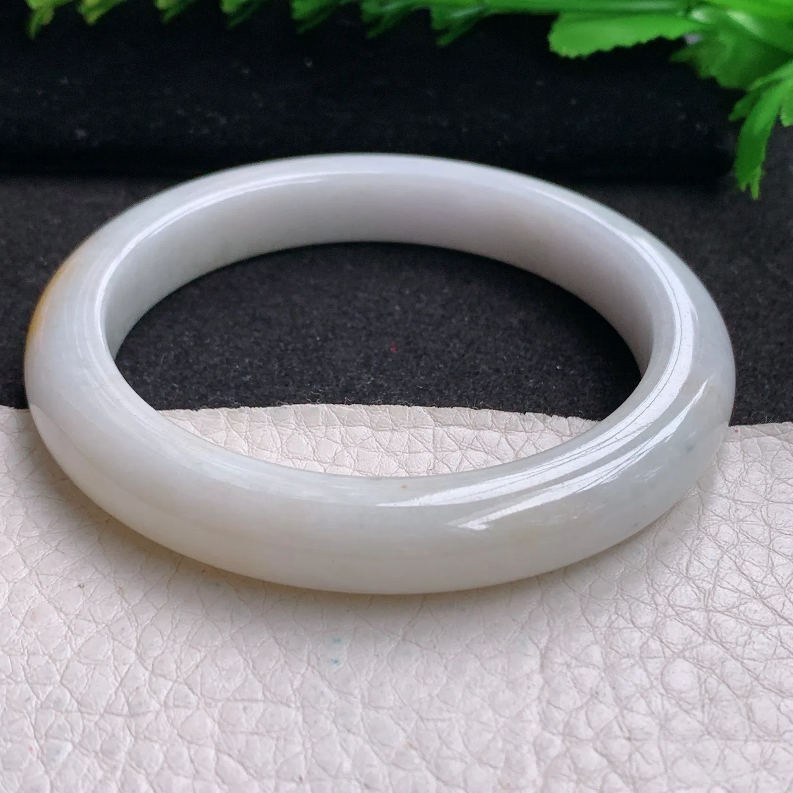 nr实拍58*10.2*9平安镯 缅甸翡翠精美双采宽边玉手镯 玉手环