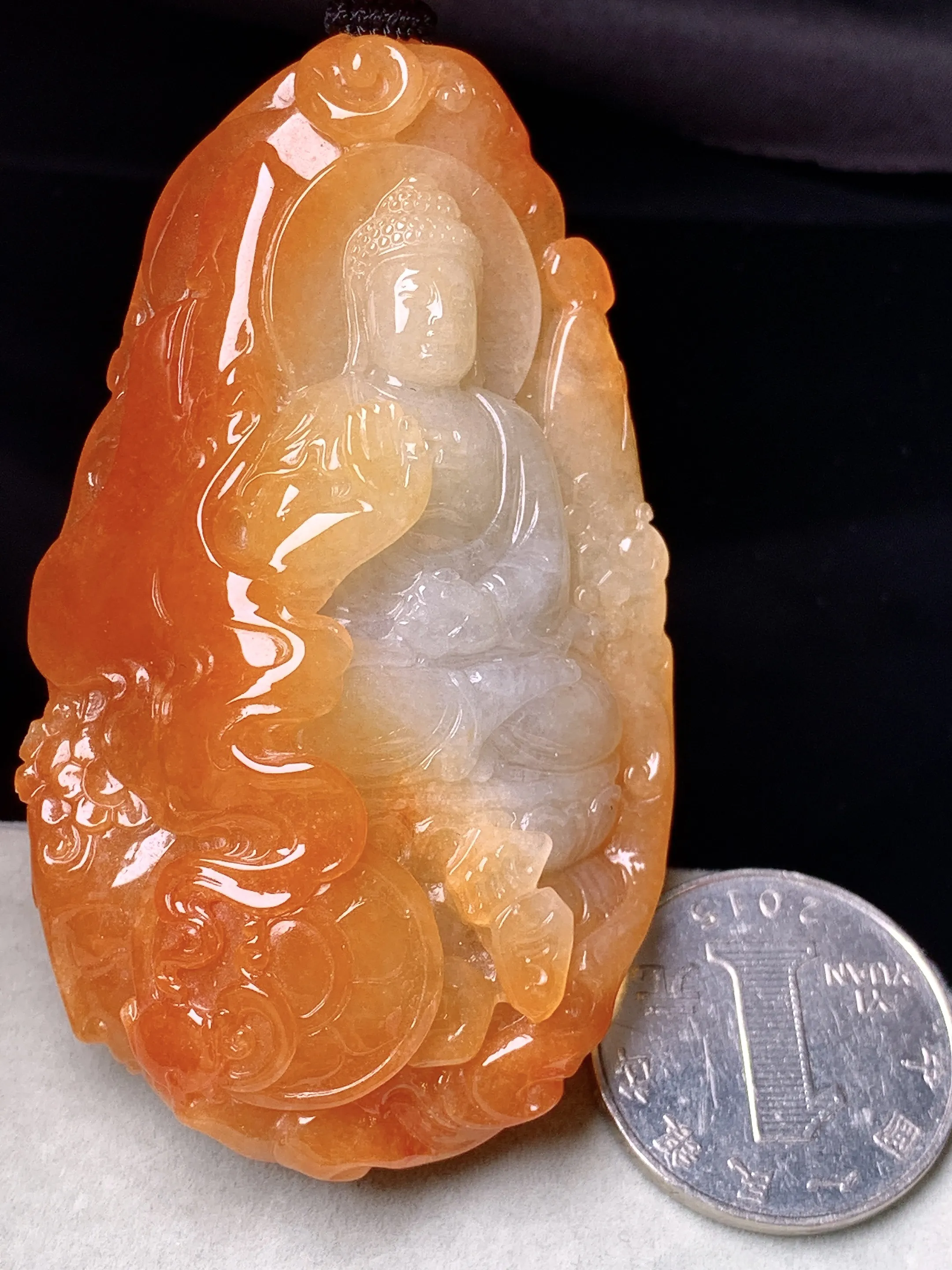 红翡大日如来佛祖吊坠 玉质细腻 色泽清新艳丽 整体尺寸71*42.6*16.8